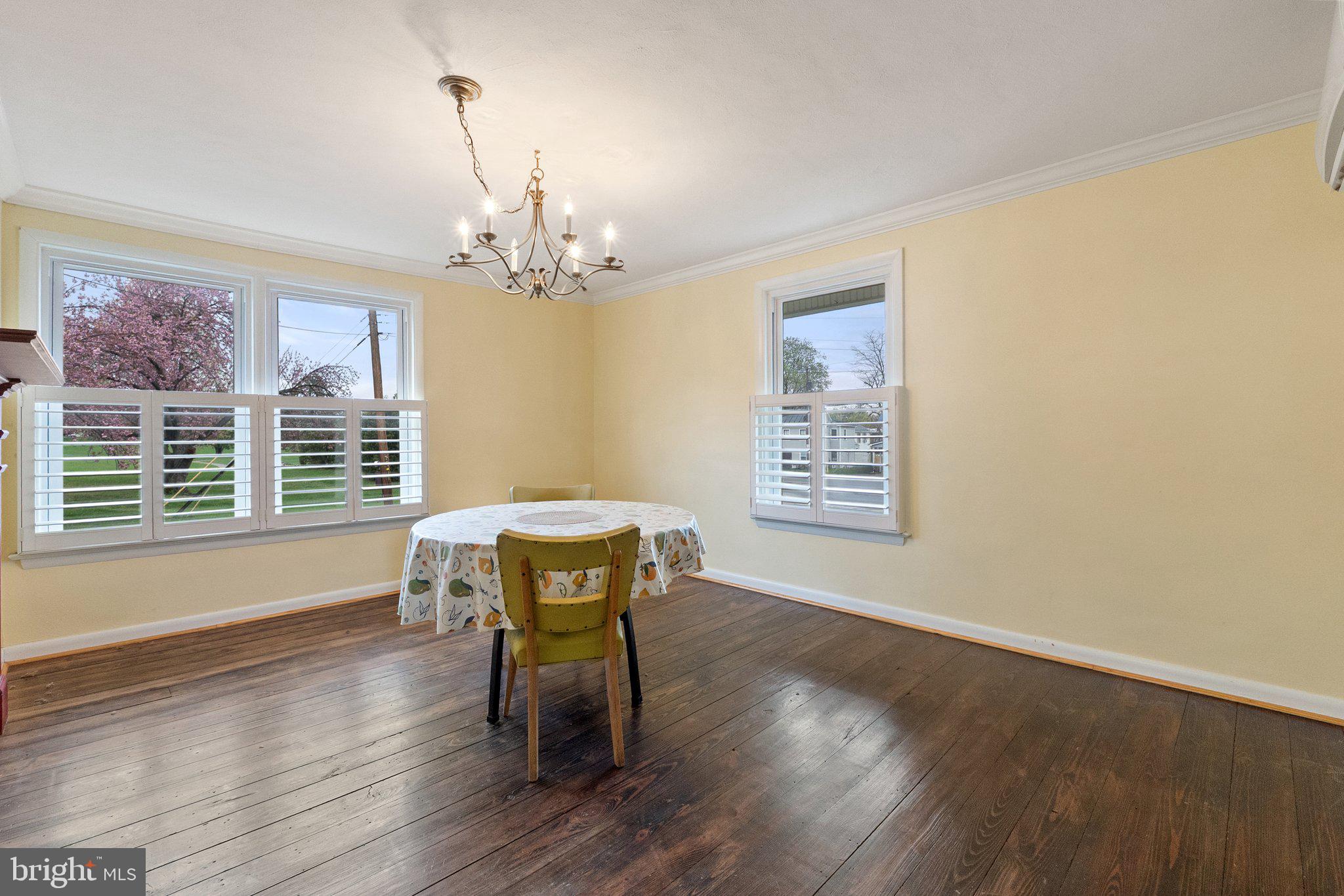 WEST WHITLOCK AVENUE - Residential