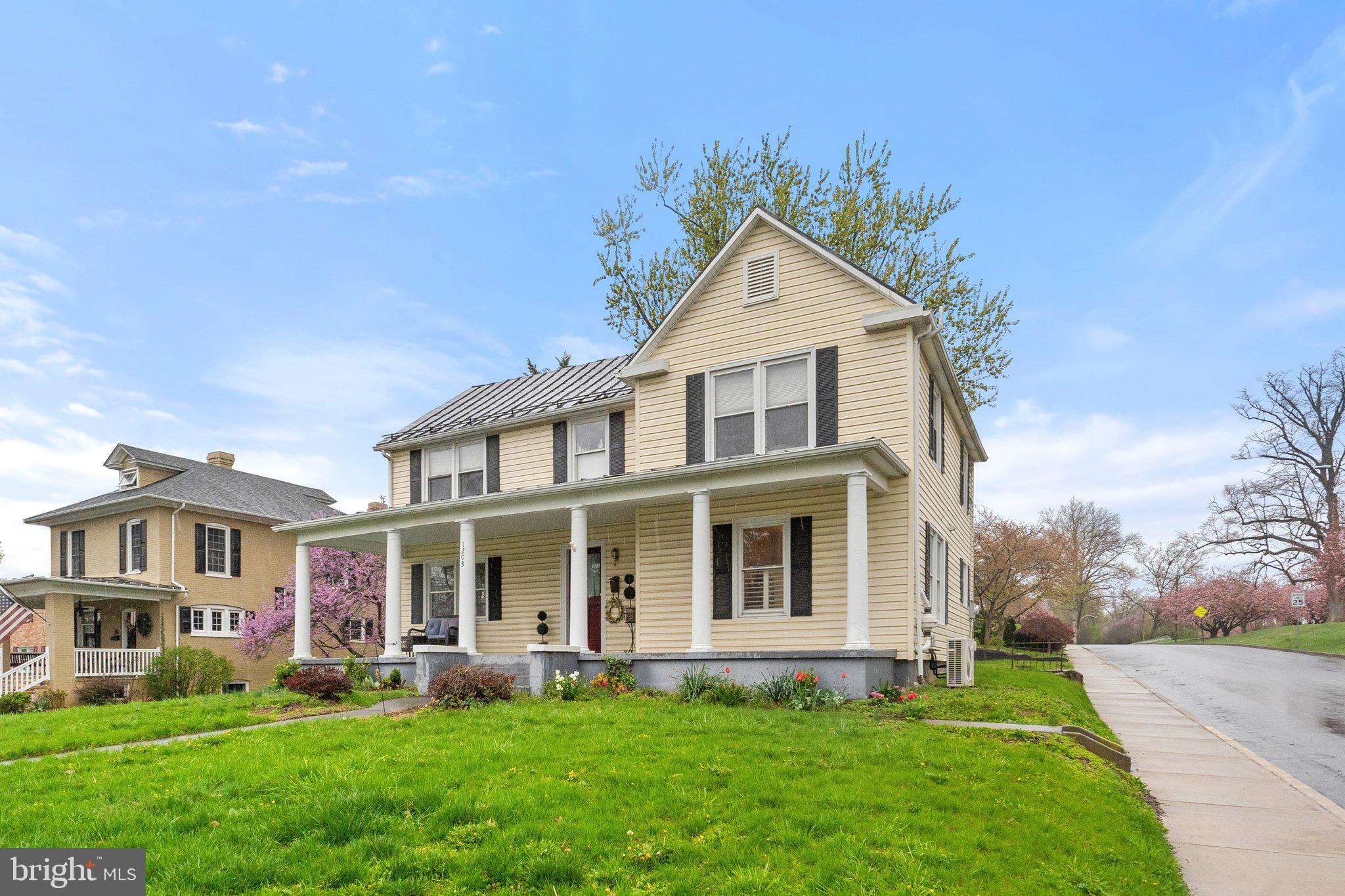 WEST WHITLOCK AVENUE - Residential