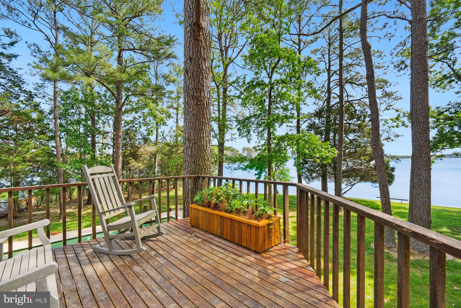 MULBERRY POINT - Residential