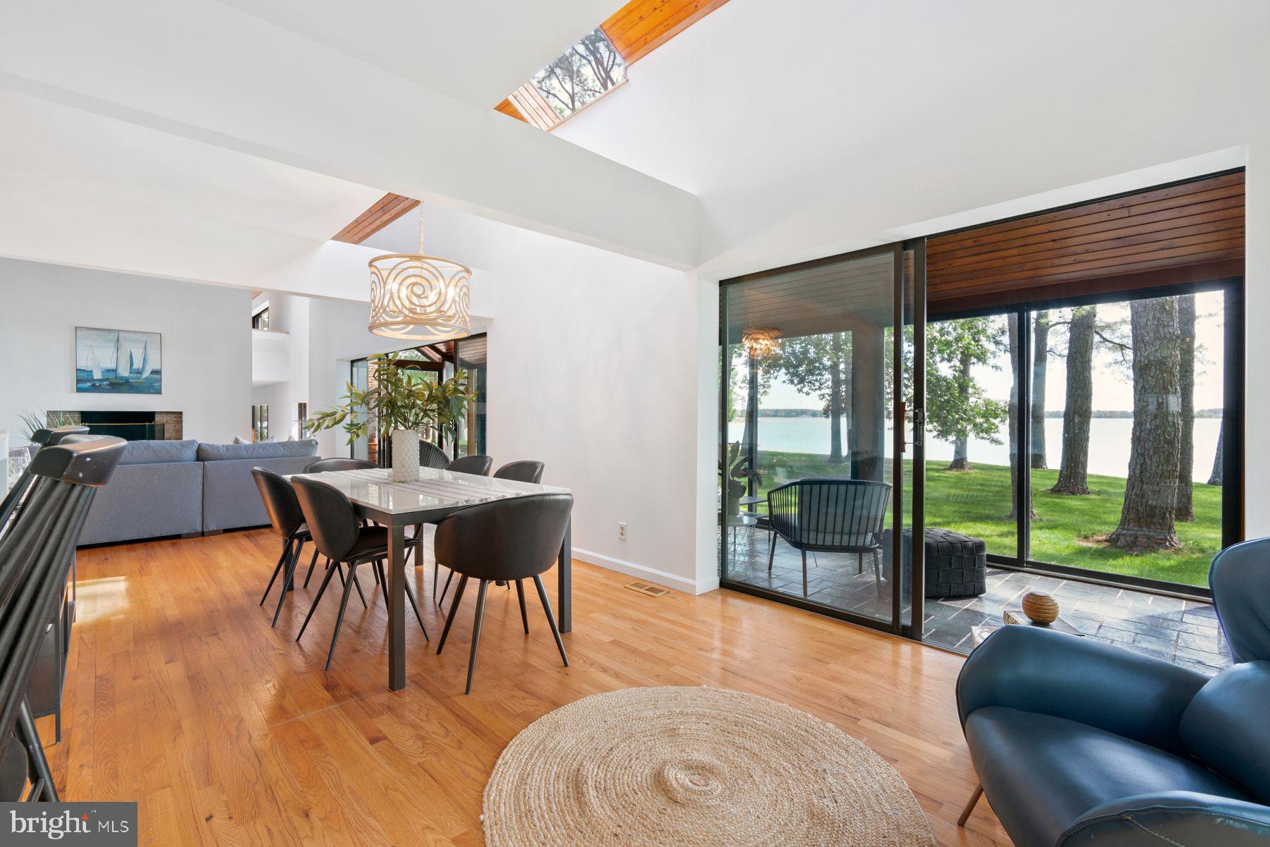 MULBERRY POINT - Residential