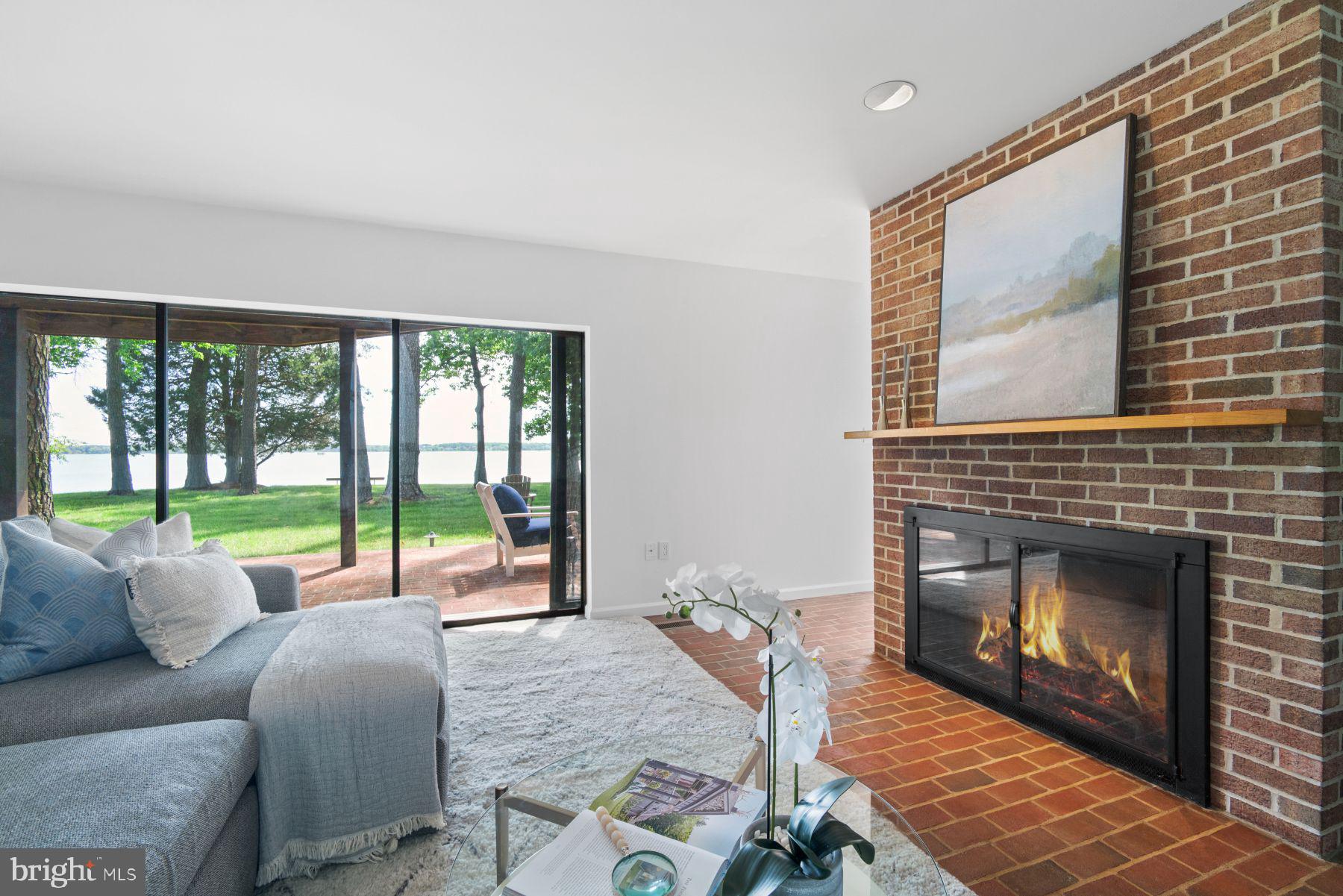 MULBERRY POINT - Residential