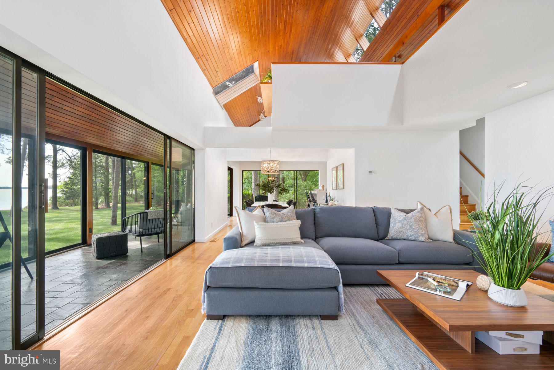 MULBERRY POINT - Residential