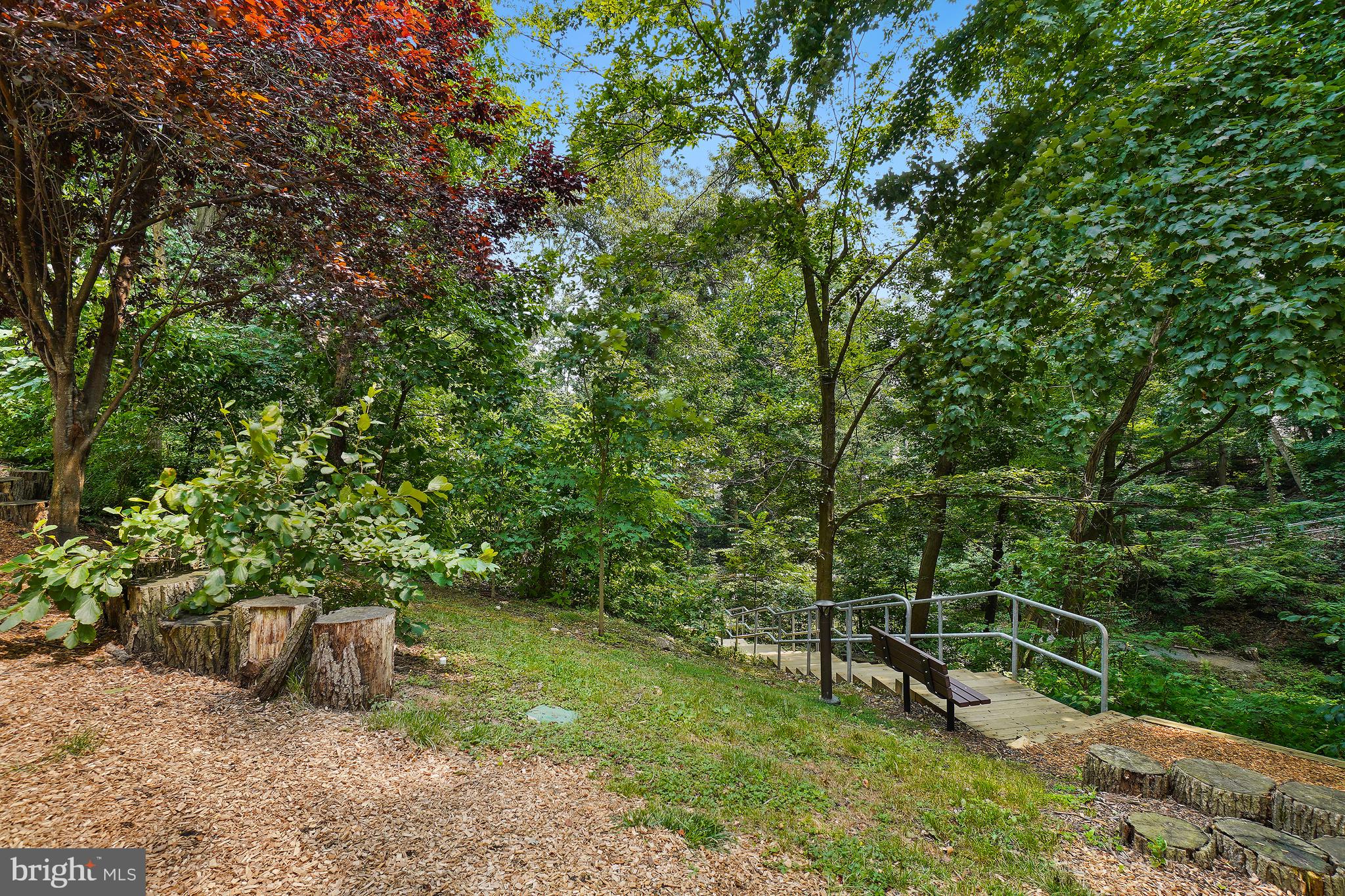 MONTEBELLO - Residential