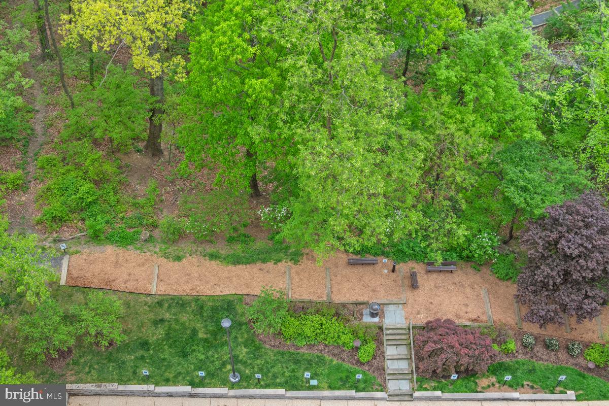 MONTEBELLO - Residential