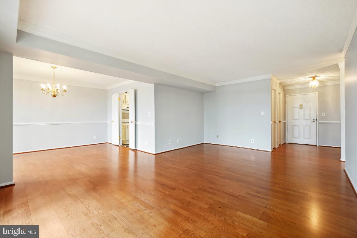 MONTEBELLO - Residential