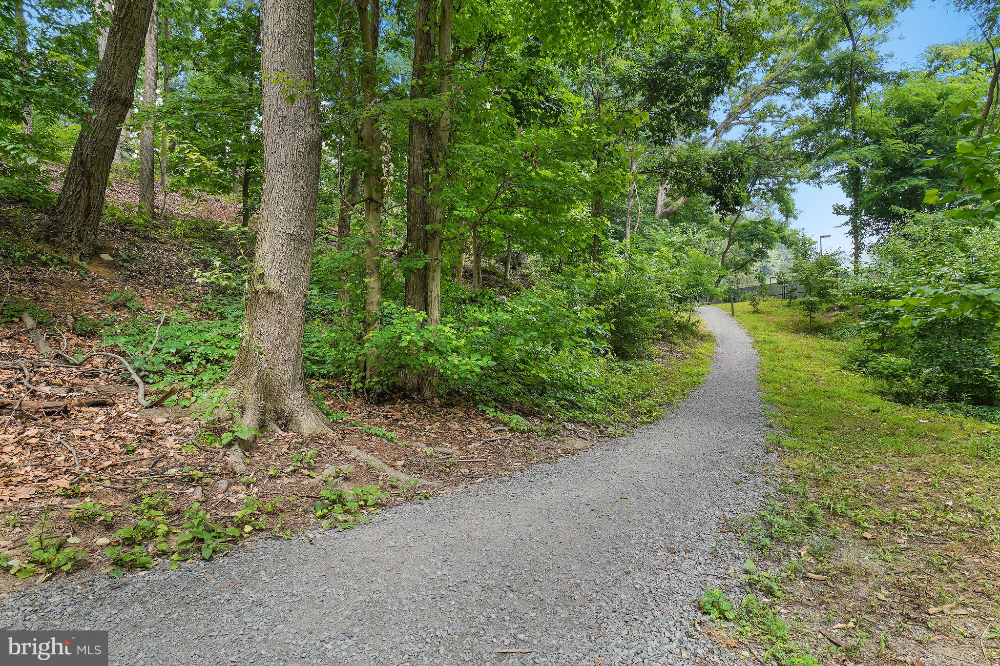 MONTEBELLO - Residential