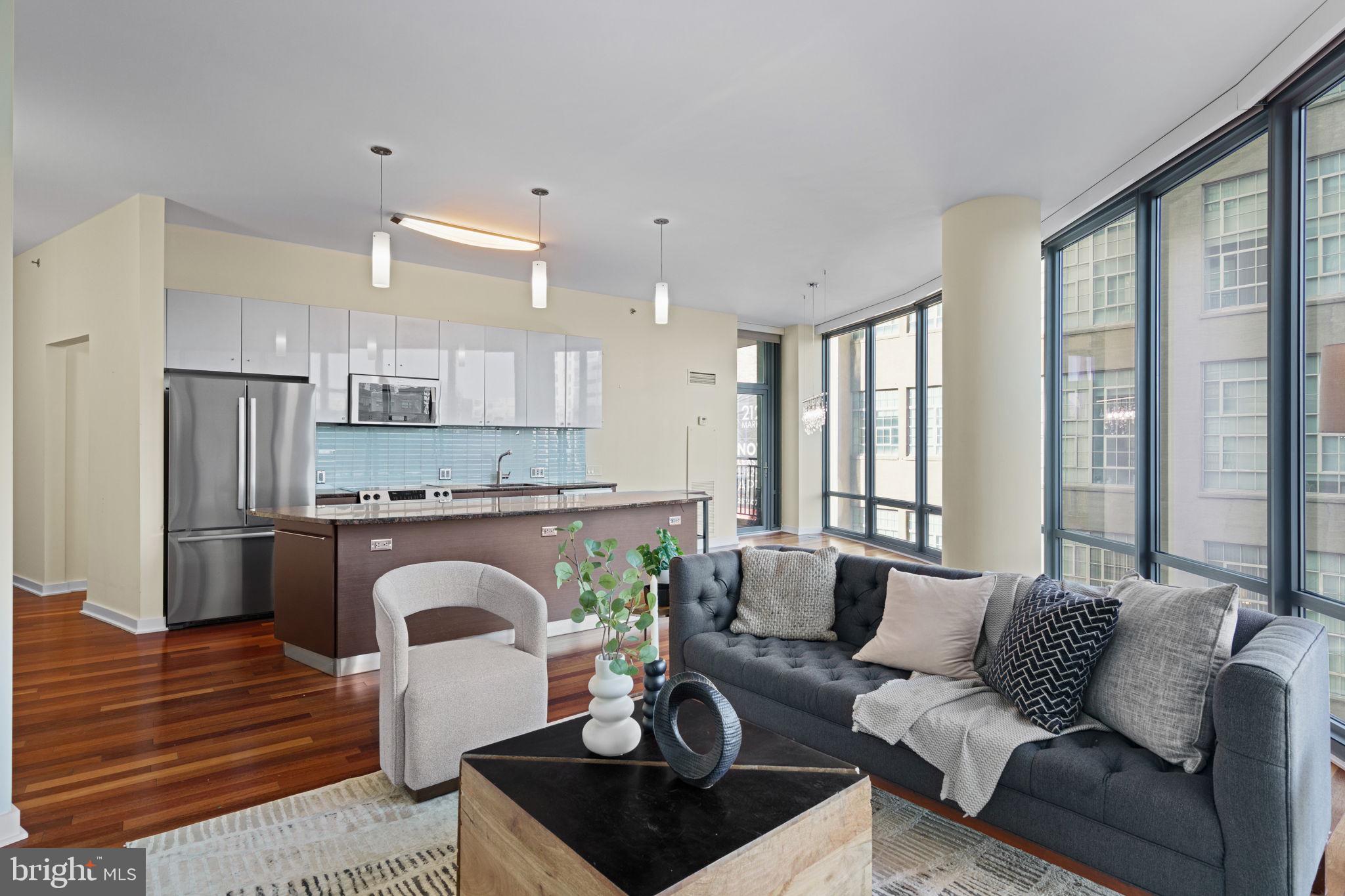 RITTENHOUSE SQUARE - Residential