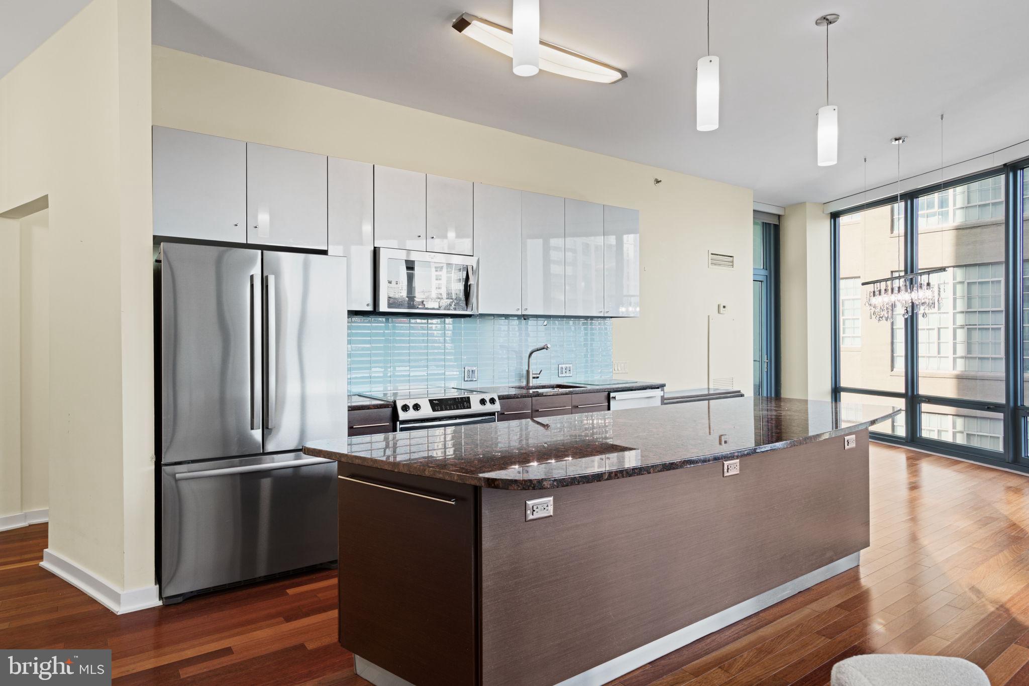 RITTENHOUSE SQUARE - Residential