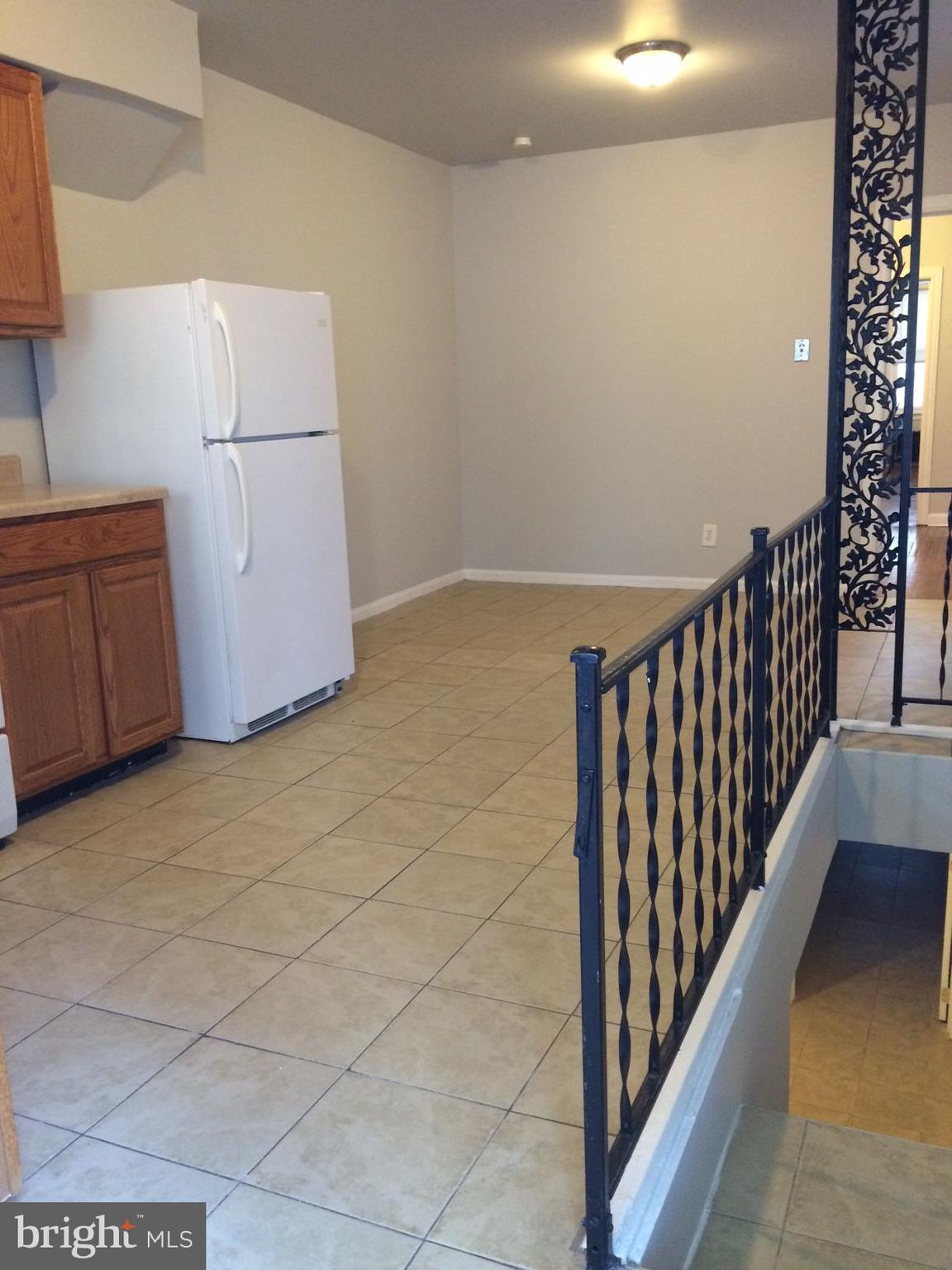 UNIVERSITY CITY - Residential Lease