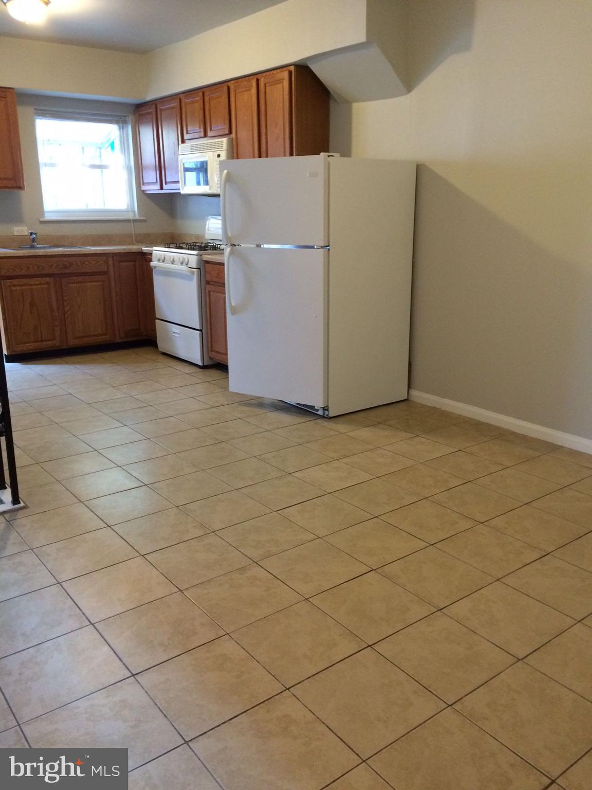 UNIVERSITY CITY - Residential Lease