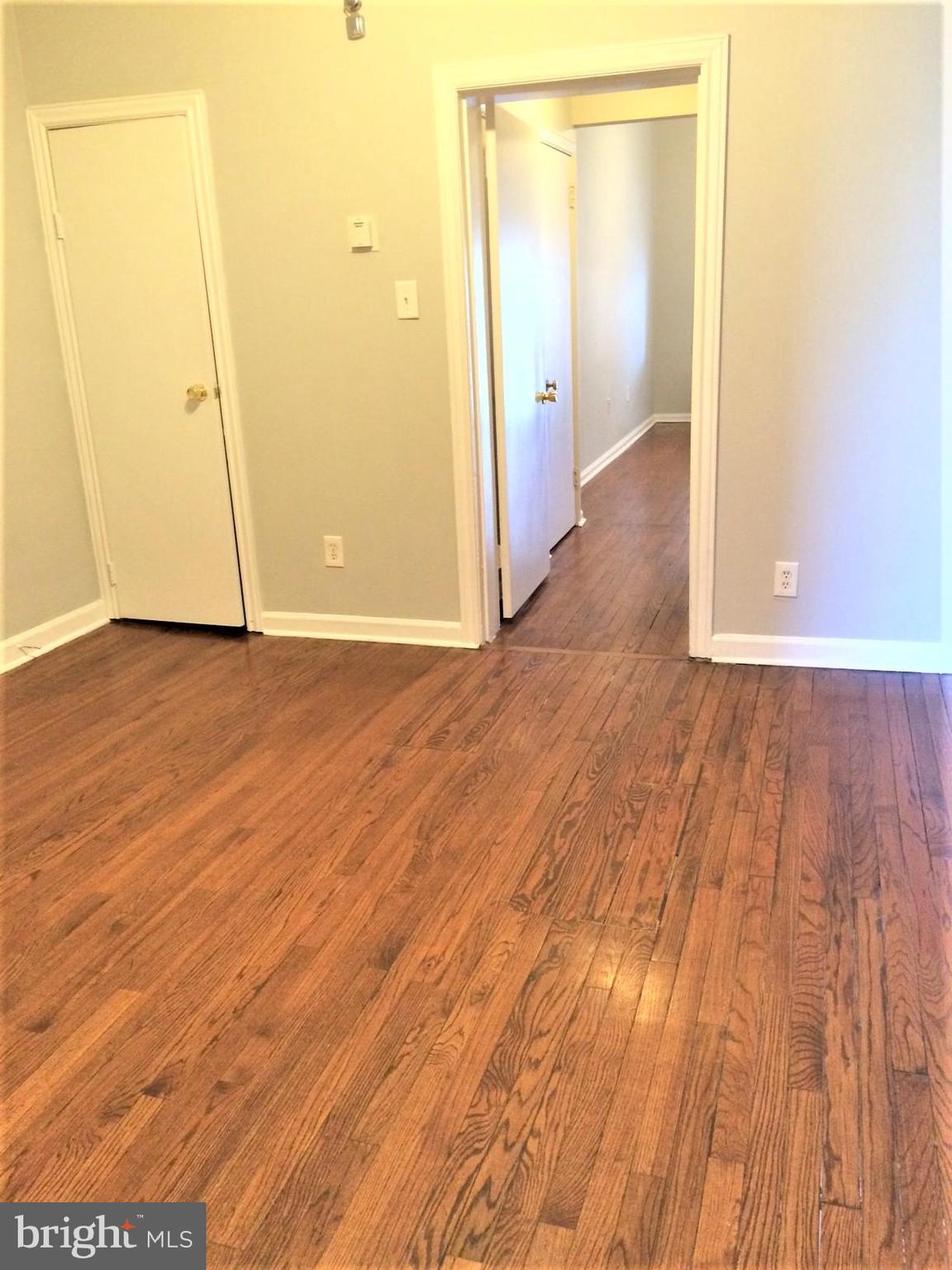 UNIVERSITY CITY - Residential Lease