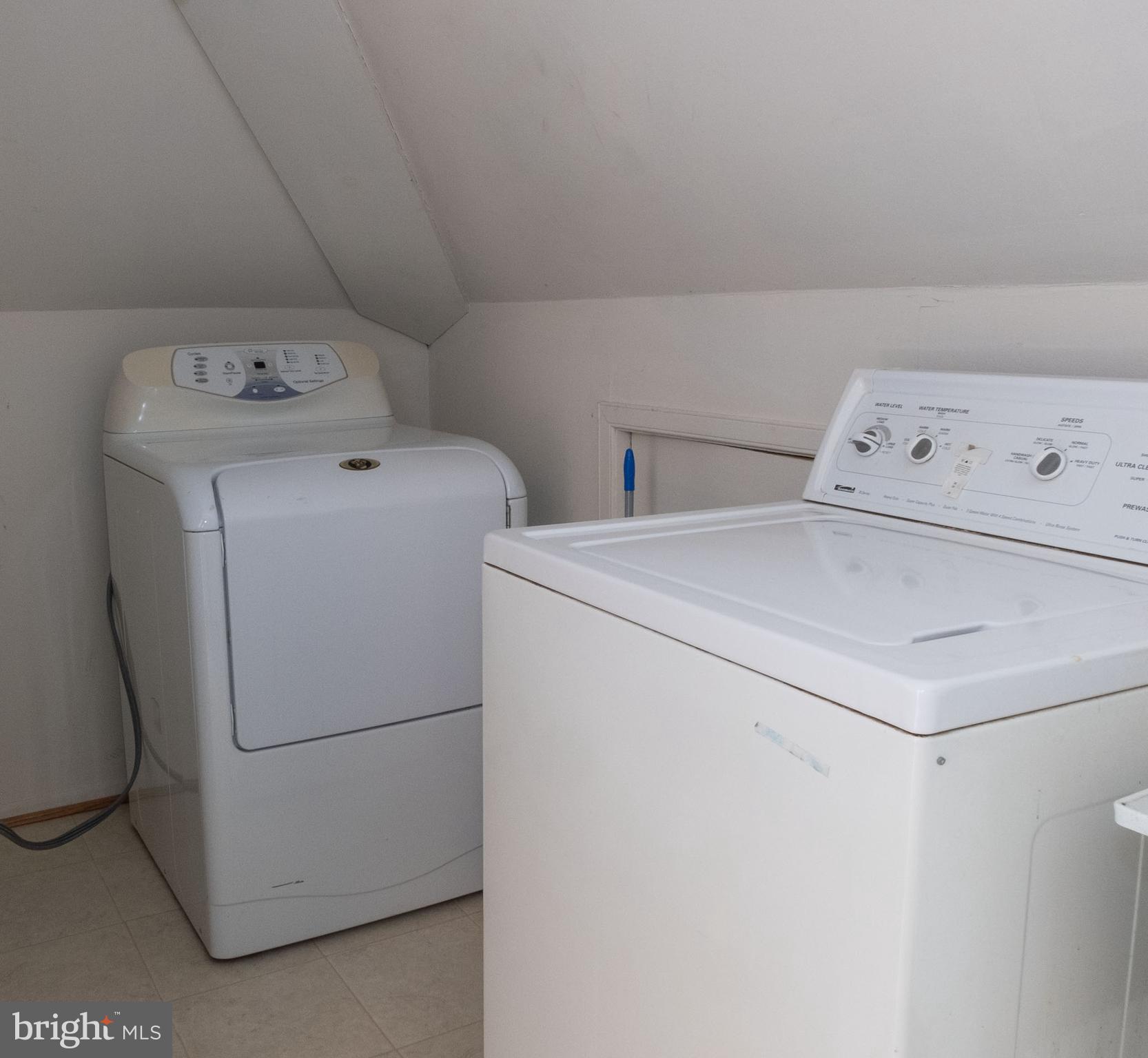 TWINBROOK - Residential Lease