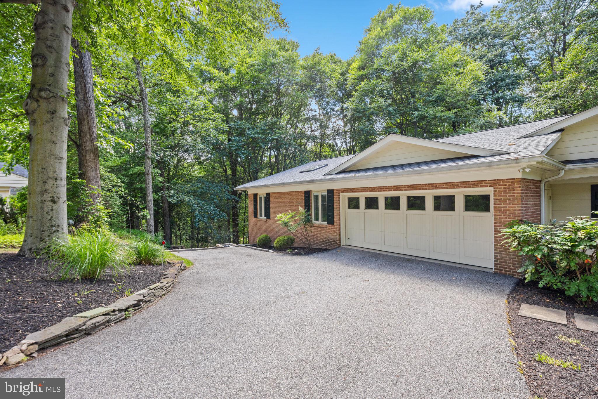 1302 WOODSHOLE ROAD