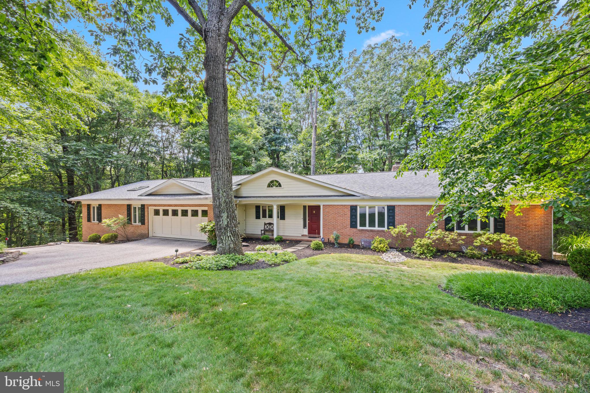 1302 WOODSHOLE ROAD