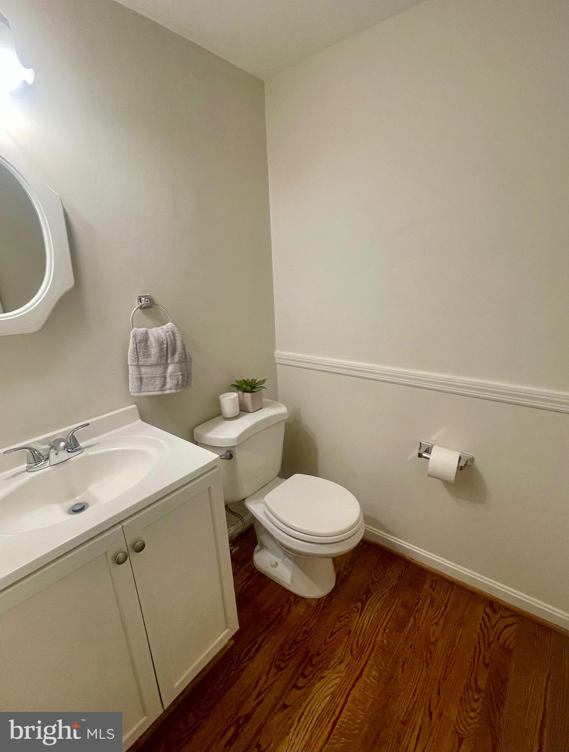 LAYTON COURT (MEWS) - Residential Lease