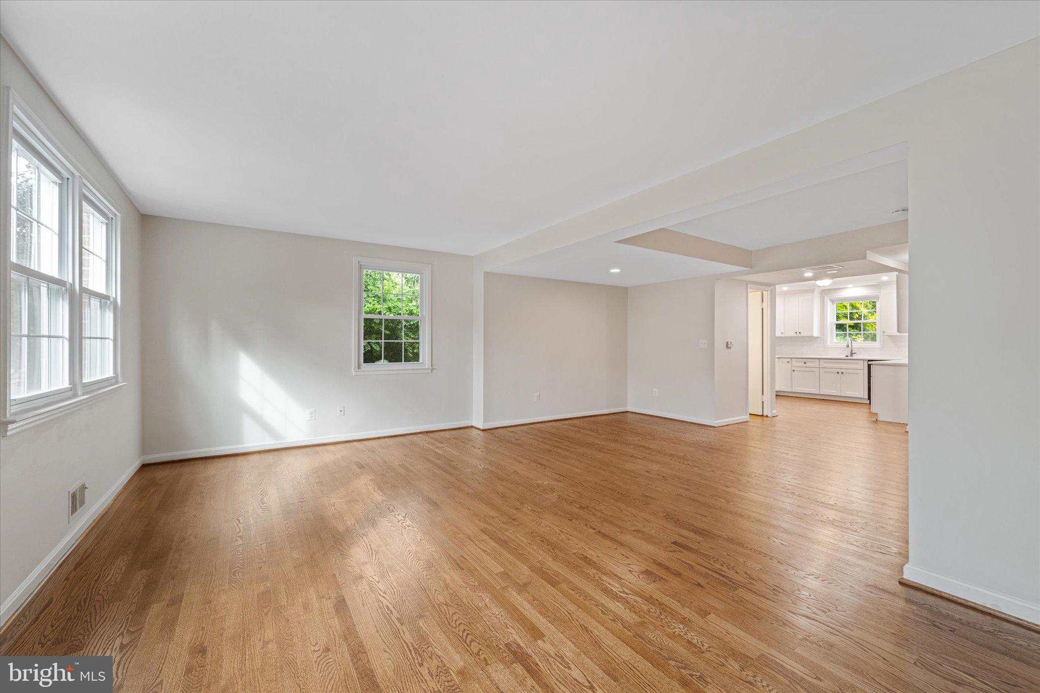 LAYTON COURT (MEWS) - Residential Lease