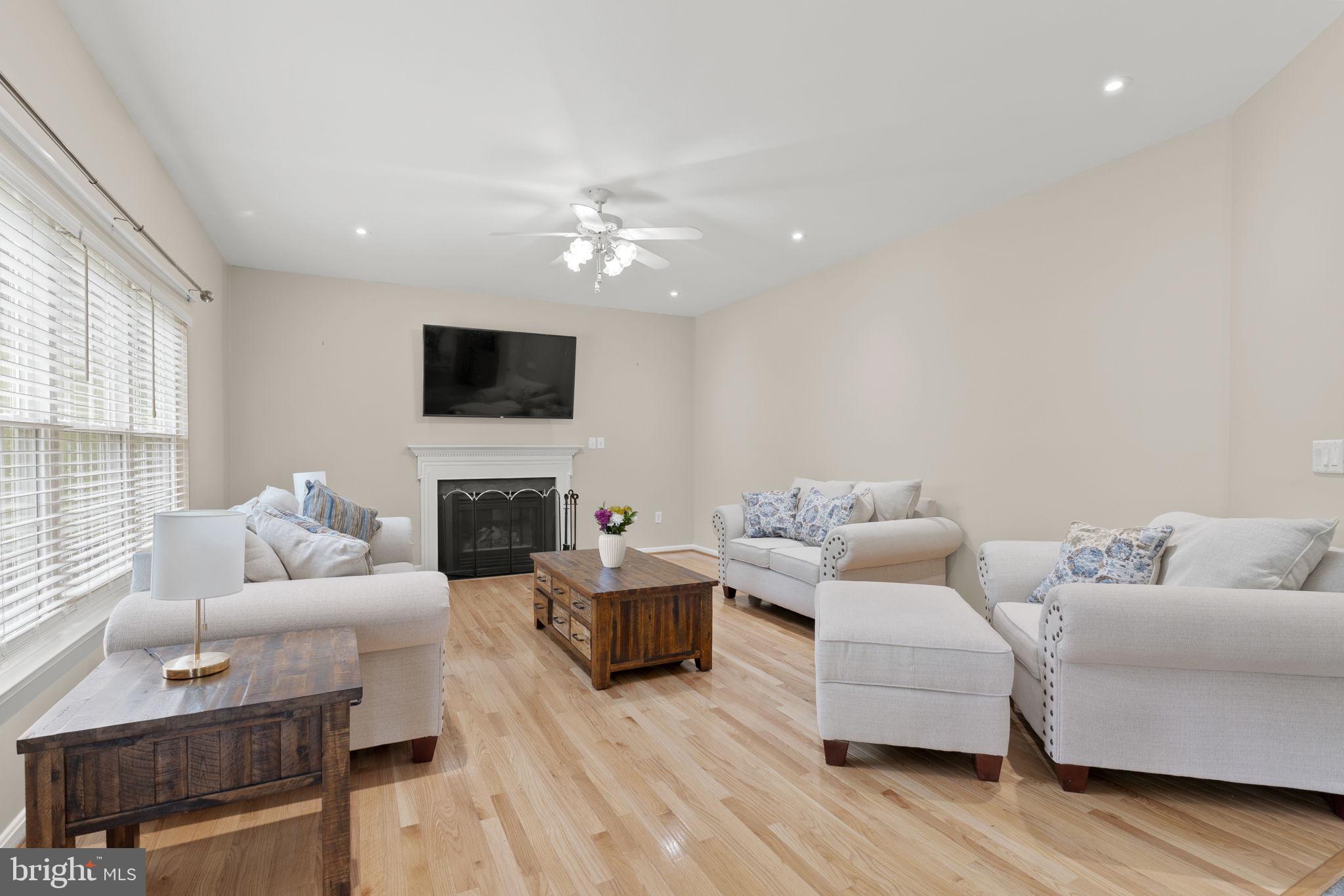 BAYVIEW HILLS - Residential