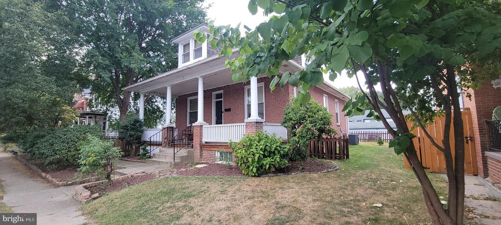 Photo of 3228 N 4th Street, HARRISBURG, PA 17110 (MLS # PADA2049716)