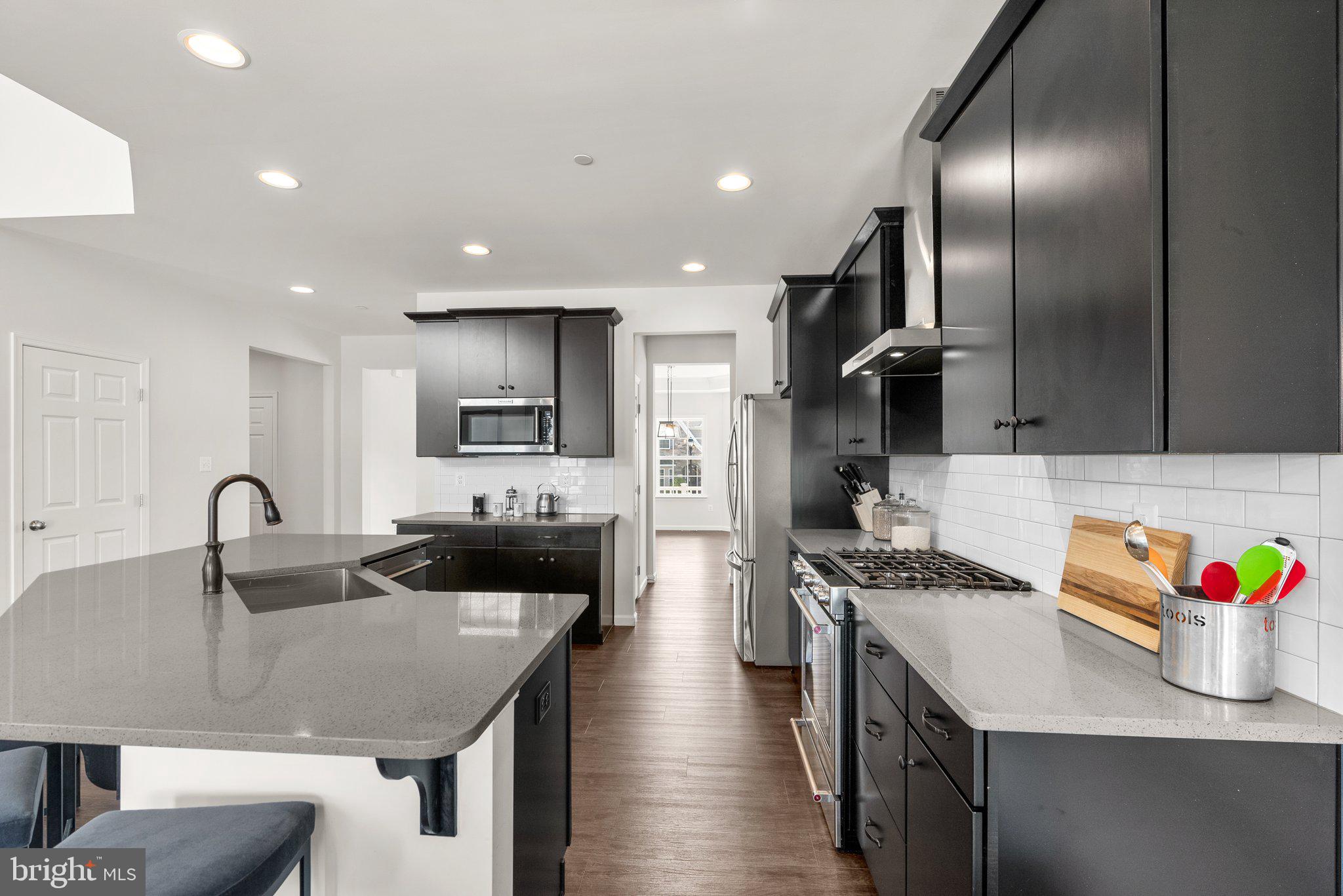 ROCKY SPRINGS RESERVE - Residential