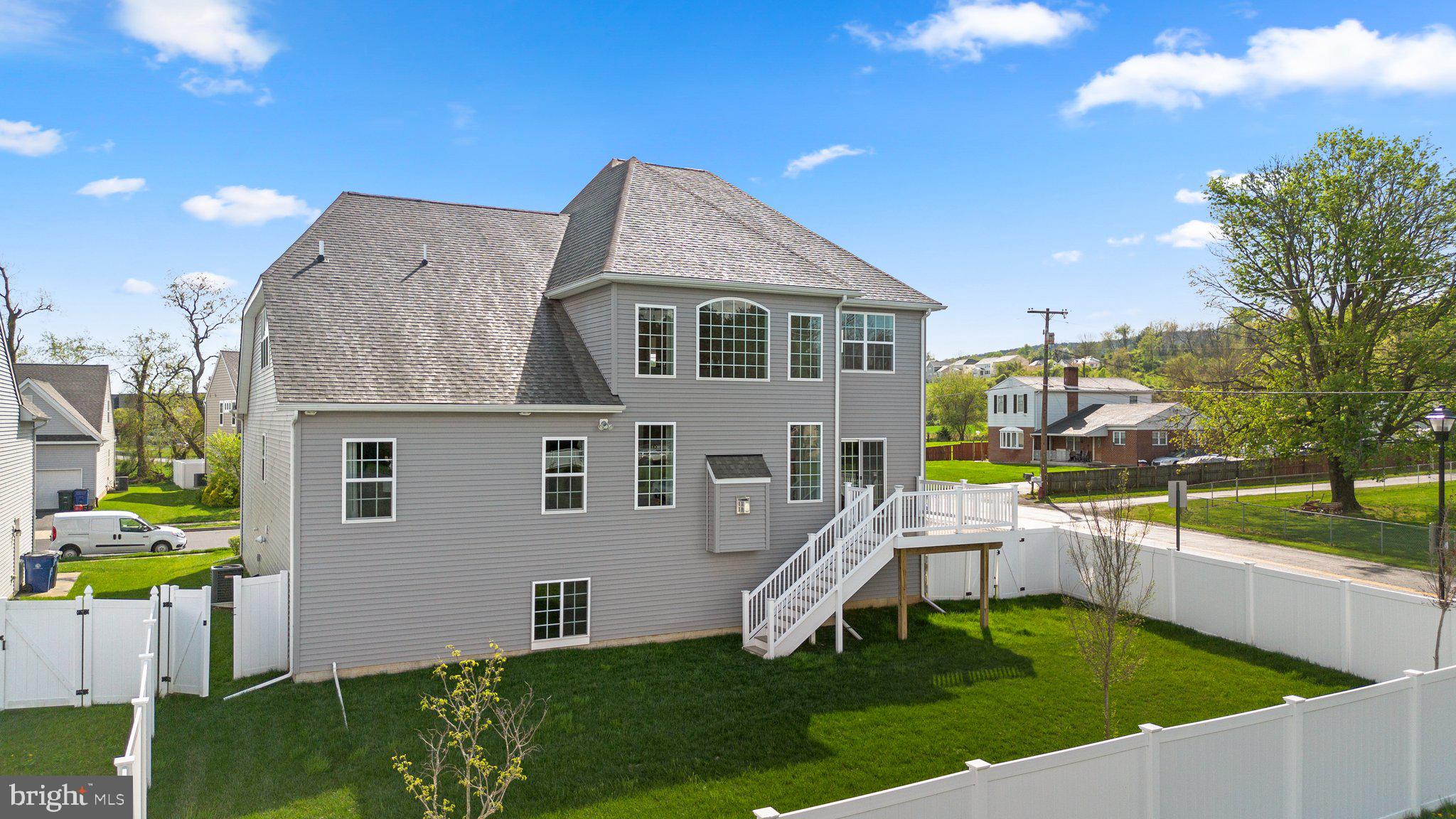 ROCKY SPRINGS RESERVE - Residential