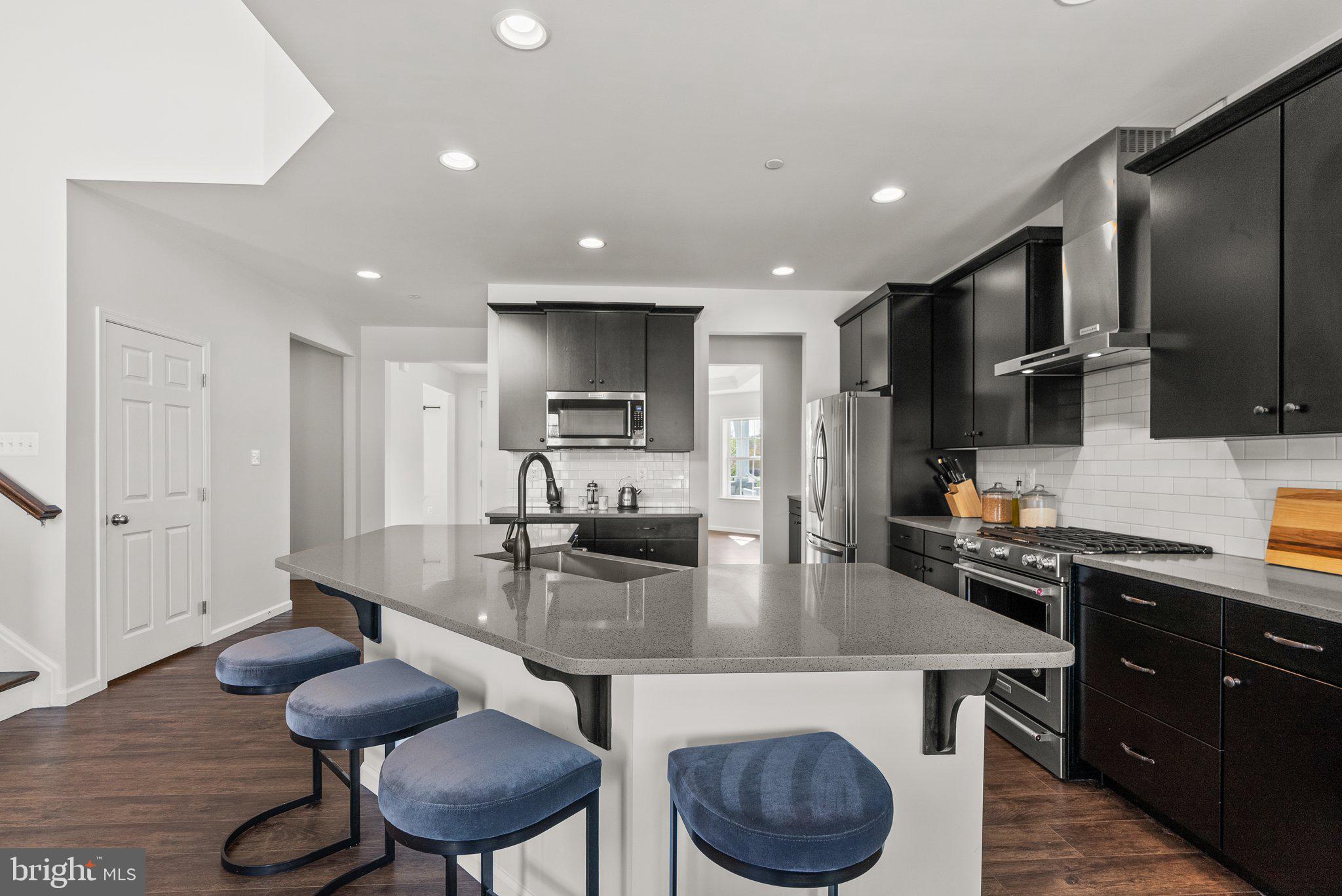 ROCKY SPRINGS RESERVE - Residential