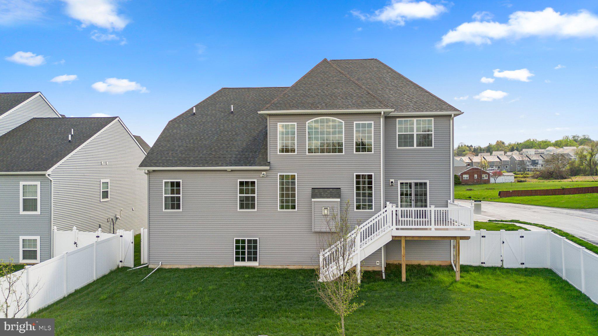 ROCKY SPRINGS RESERVE - Residential