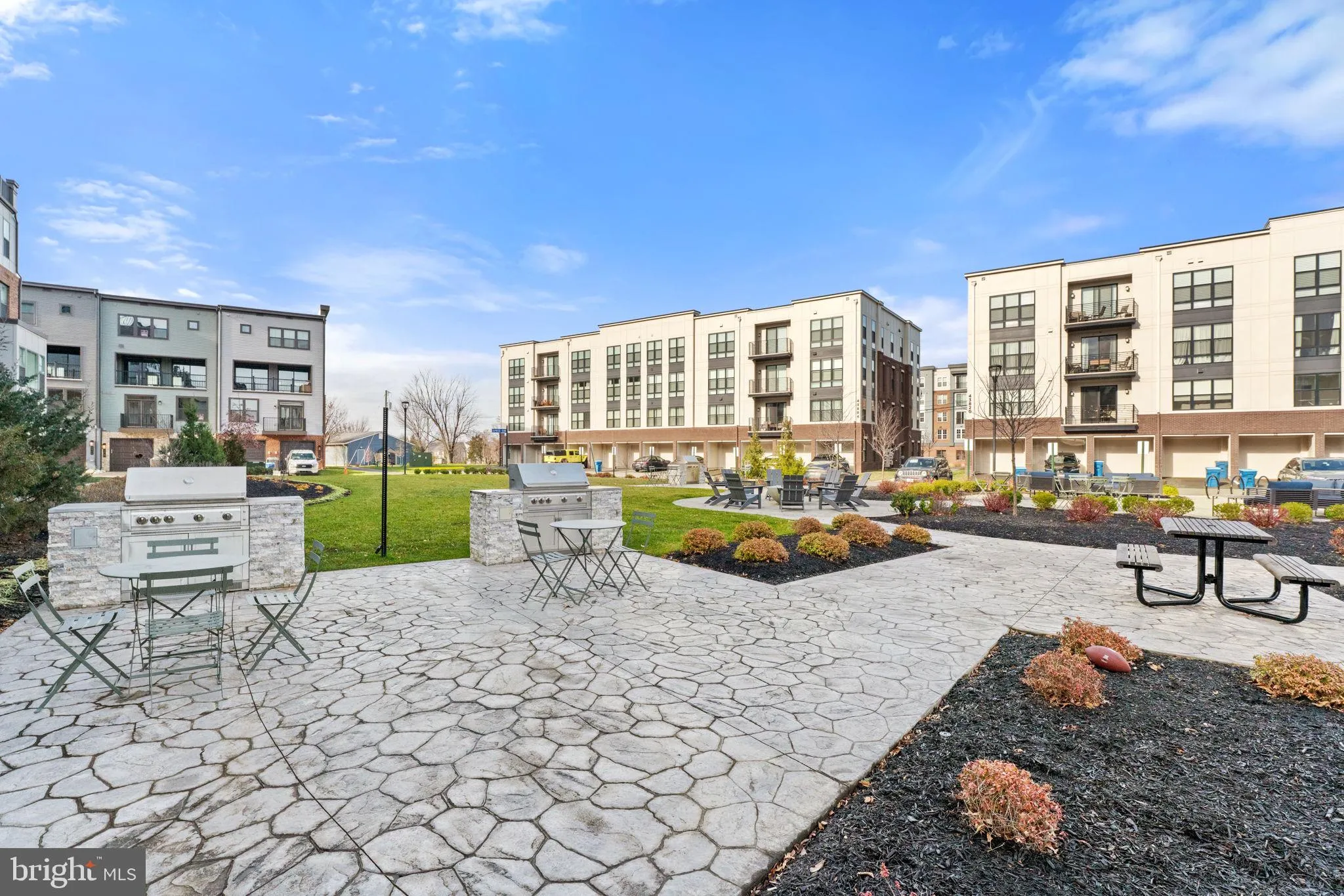 Ashburn, Virginia 20147, United States, 3 Bedrooms Bedrooms, ,3 BathroomsBathrooms,Residential,Coming Soon,254880