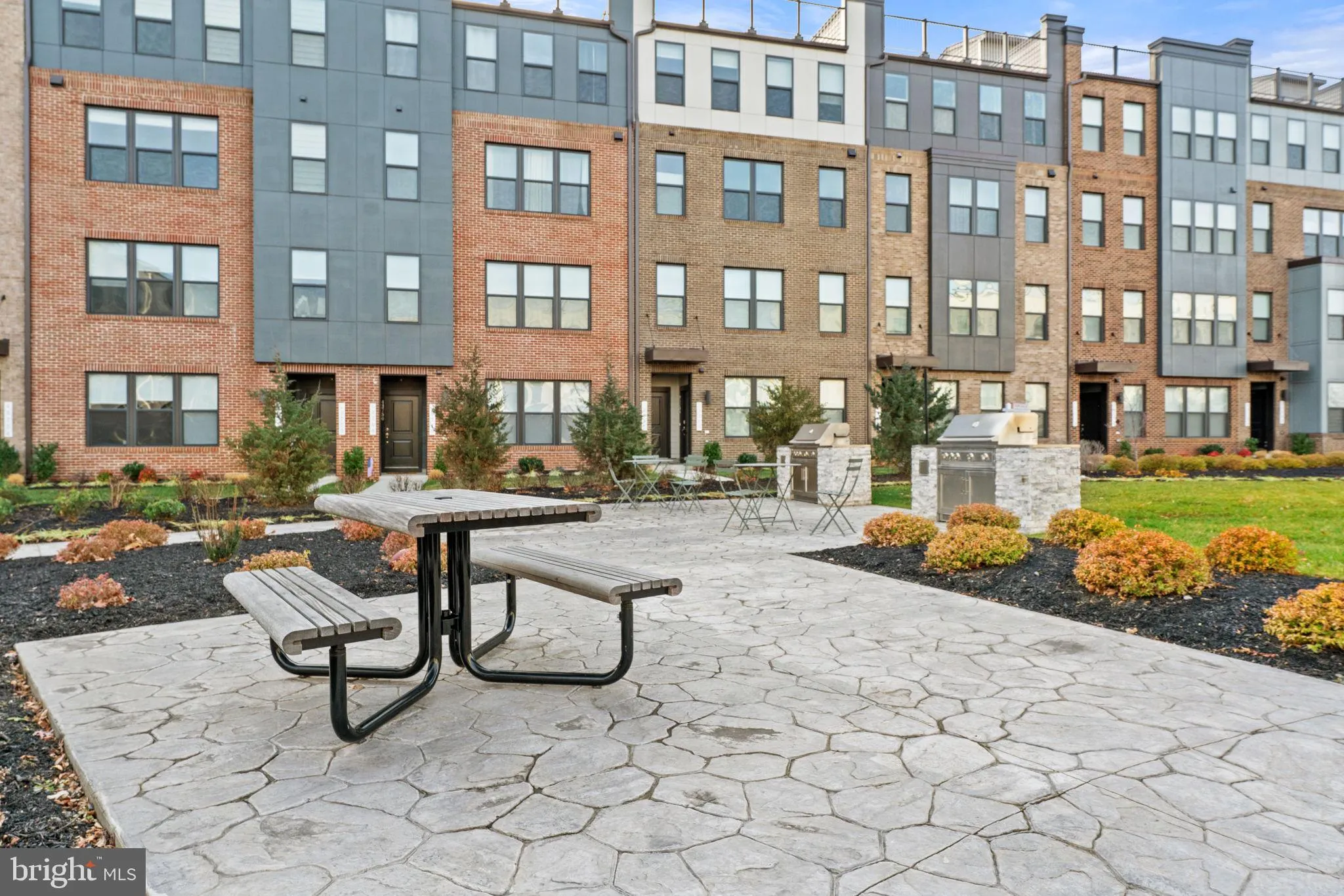 Ashburn, Virginia 20147, United States, 3 Bedrooms Bedrooms, ,3 BathroomsBathrooms,Residential,Coming Soon,254880