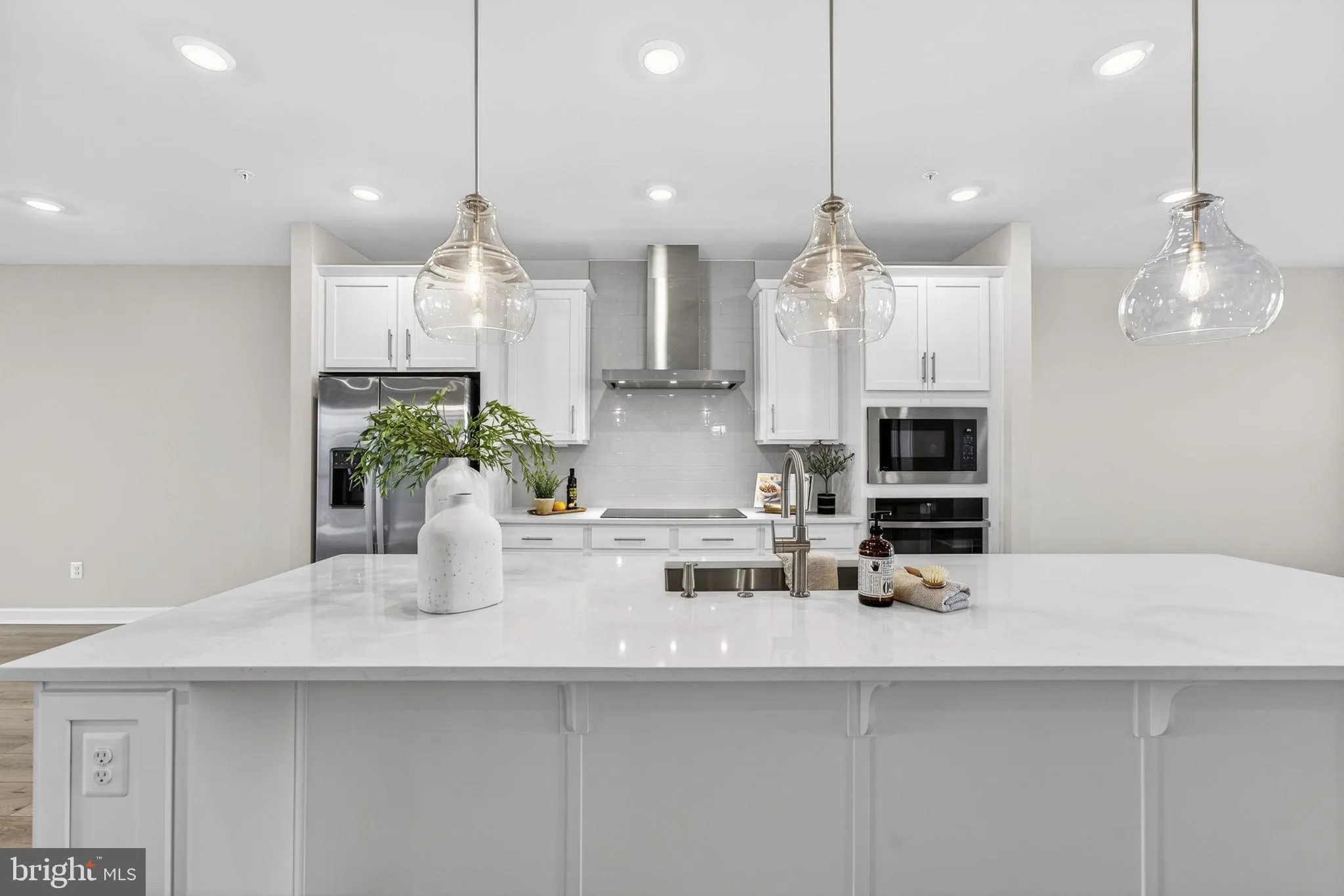 Ashburn, Virginia 20147, United States, 3 Bedrooms Bedrooms, ,3 BathroomsBathrooms,Residential,Coming Soon,254880