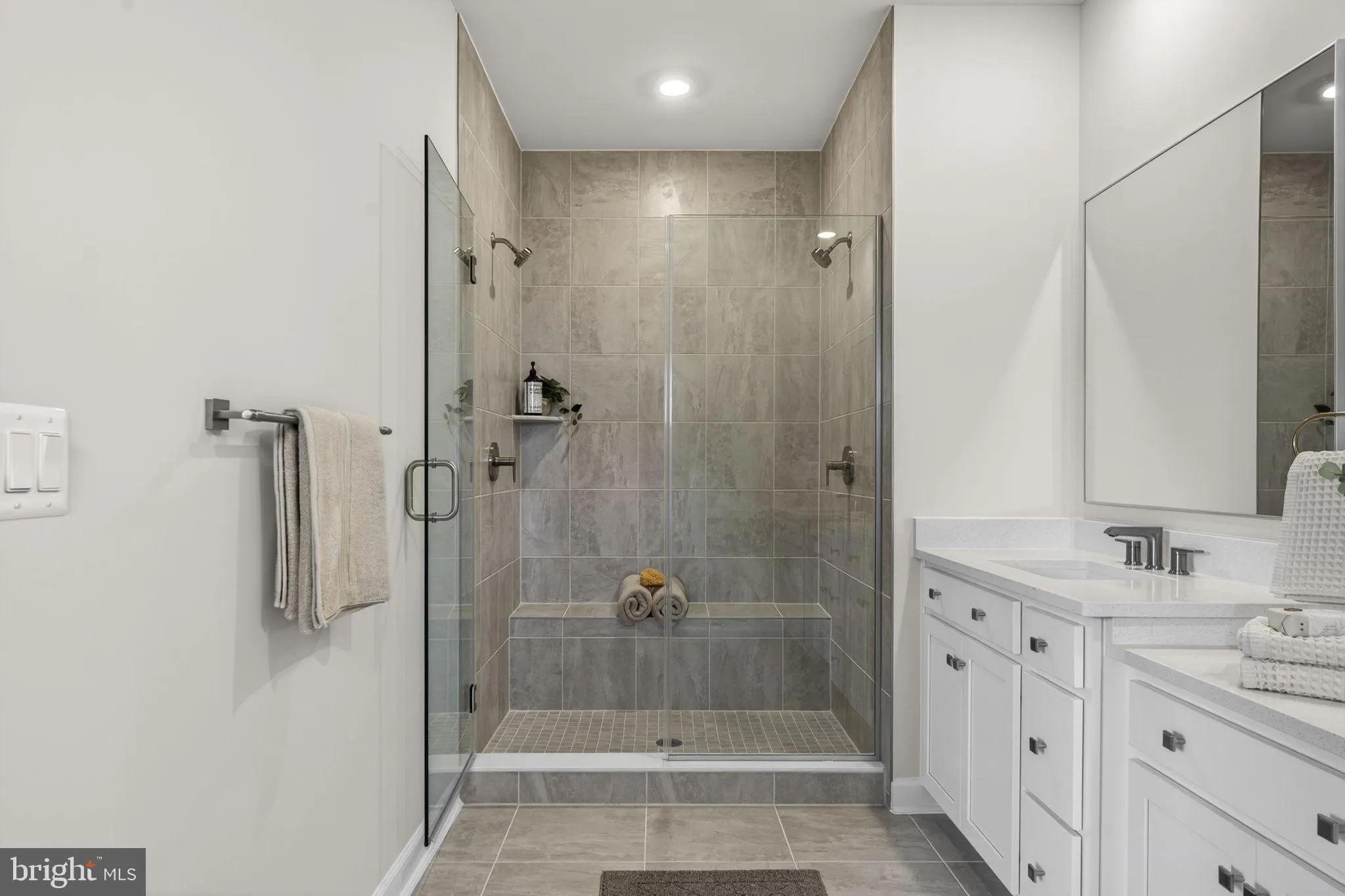 Ashburn, Virginia 20147, United States, 3 Bedrooms Bedrooms, ,3 BathroomsBathrooms,Residential,Coming Soon,254880