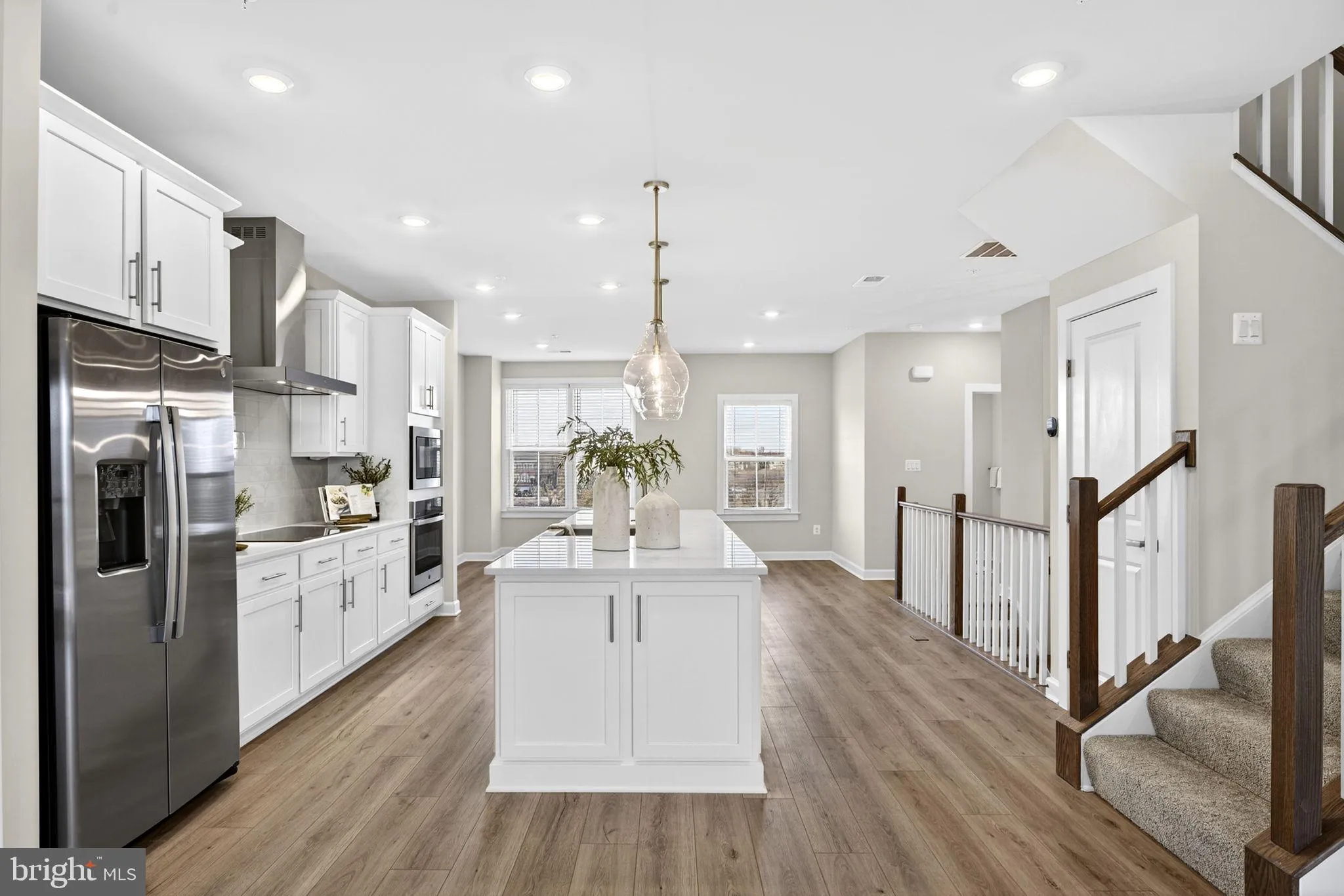 Ashburn, Virginia 20147, United States, 3 Bedrooms Bedrooms, ,3 BathroomsBathrooms,Residential,Coming Soon,254880