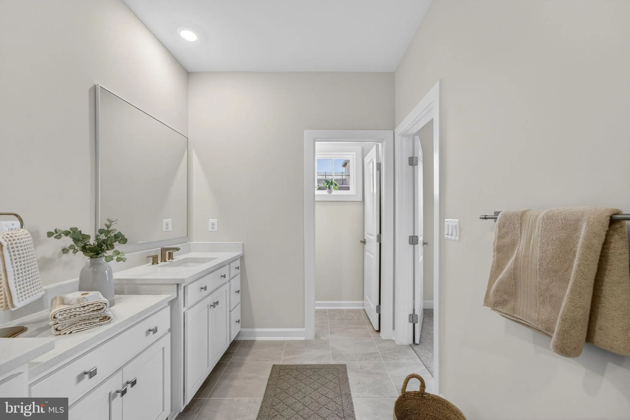 Ashburn, Virginia 20147, United States, 3 Bedrooms Bedrooms, ,3 BathroomsBathrooms,Residential,Coming Soon,254880