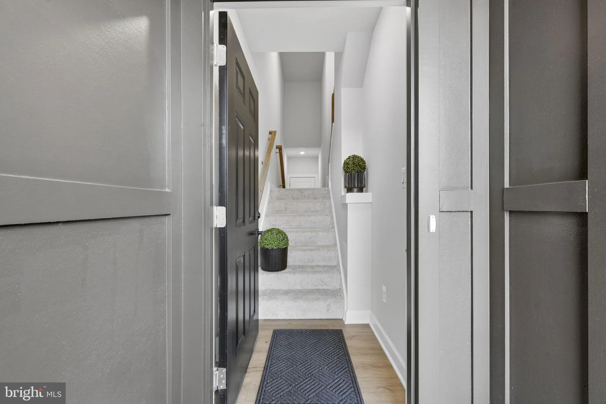 Ashburn, Virginia 20147, United States, 3 Bedrooms Bedrooms, ,3 BathroomsBathrooms,Residential,Coming Soon,254880