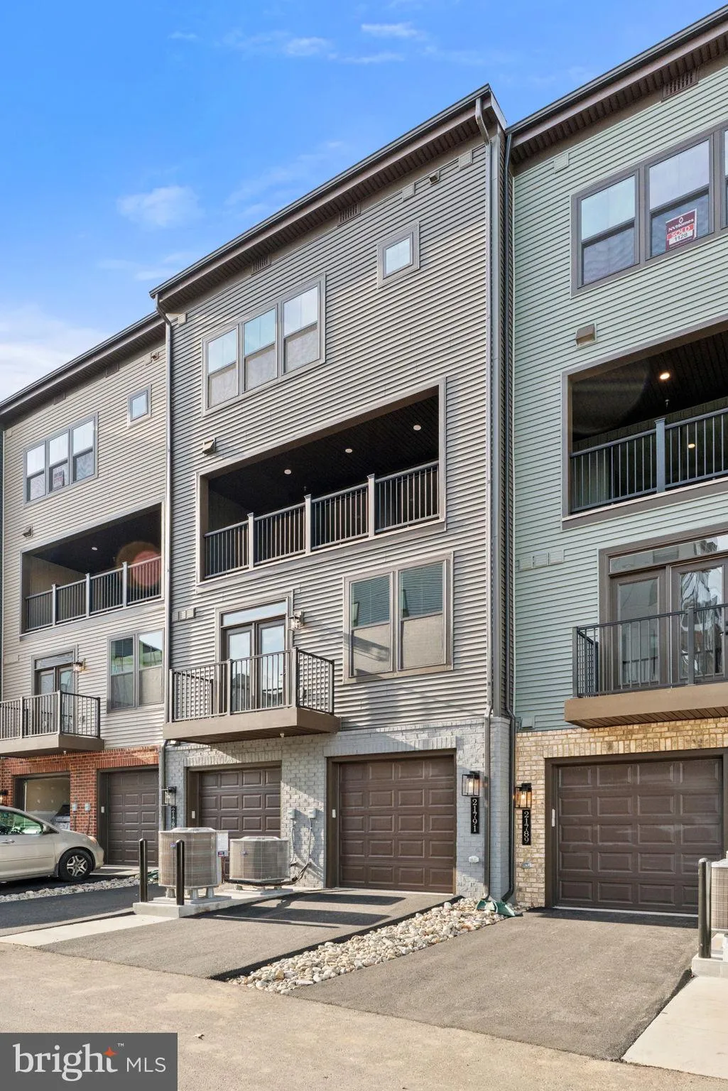 Ashburn, Virginia 20147, United States, 3 Bedrooms Bedrooms, ,3 BathroomsBathrooms,Residential,Coming Soon,254880