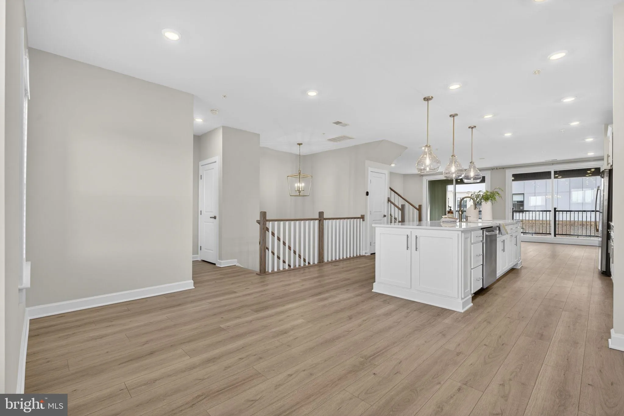 Ashburn, Virginia 20147, United States, 3 Bedrooms Bedrooms, ,3 BathroomsBathrooms,Residential,Coming Soon,254880