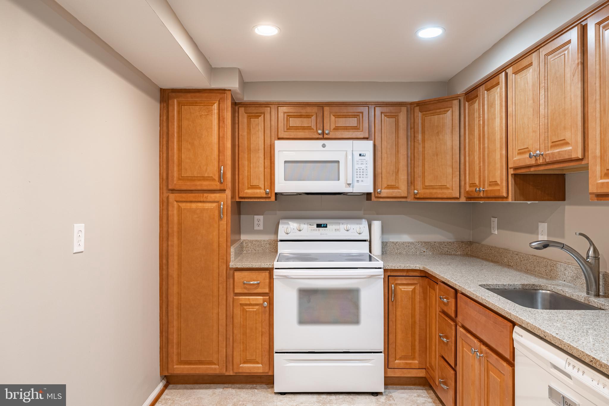 7651 TREMAYNE PLACE 303