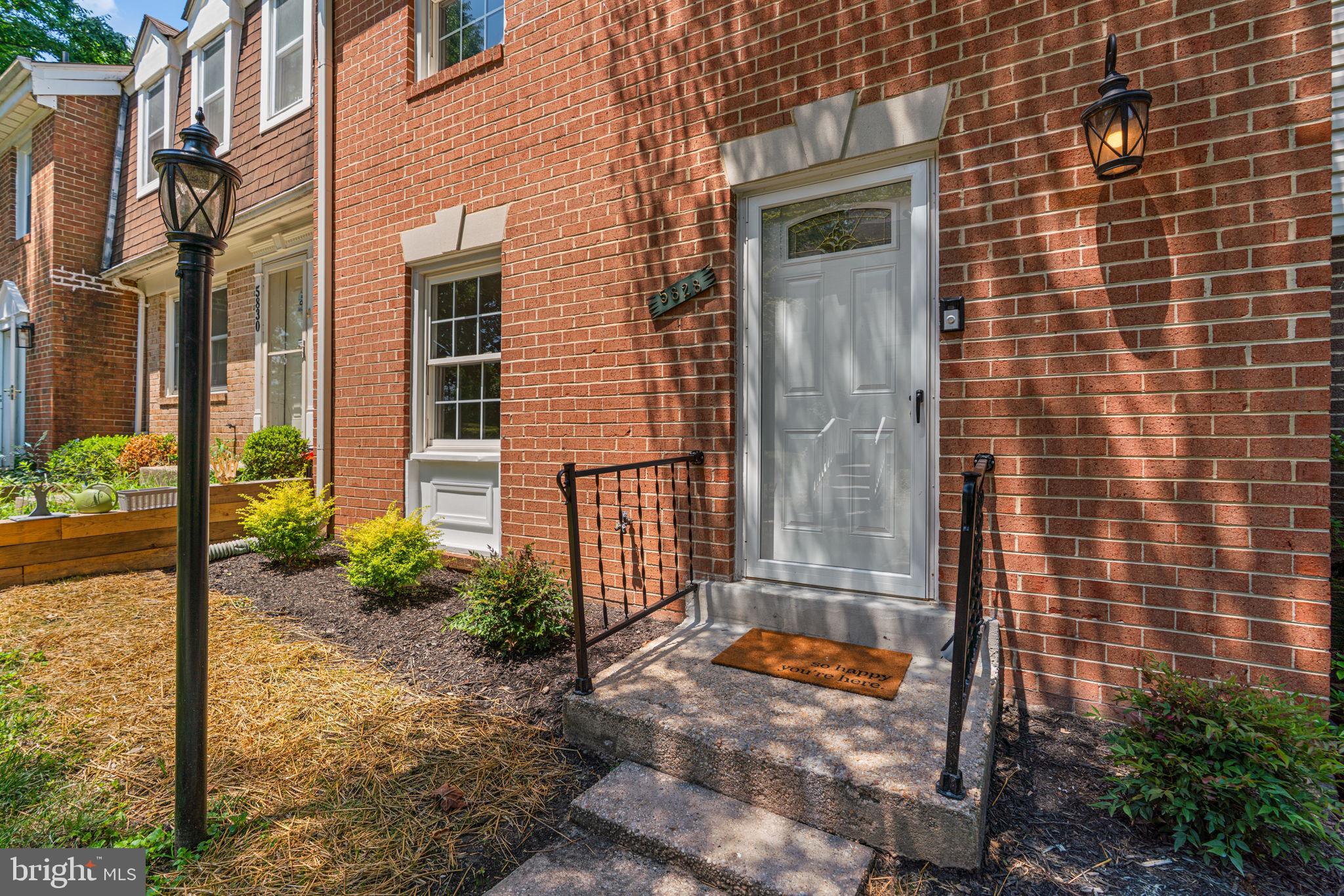 5828 ALDERLEAF PLACE
