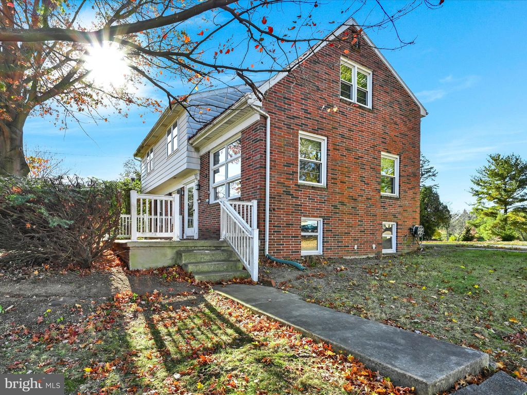 Photo of 132 N 7th Street, AKRON, PA 17501 (MLS # PALA2059484)