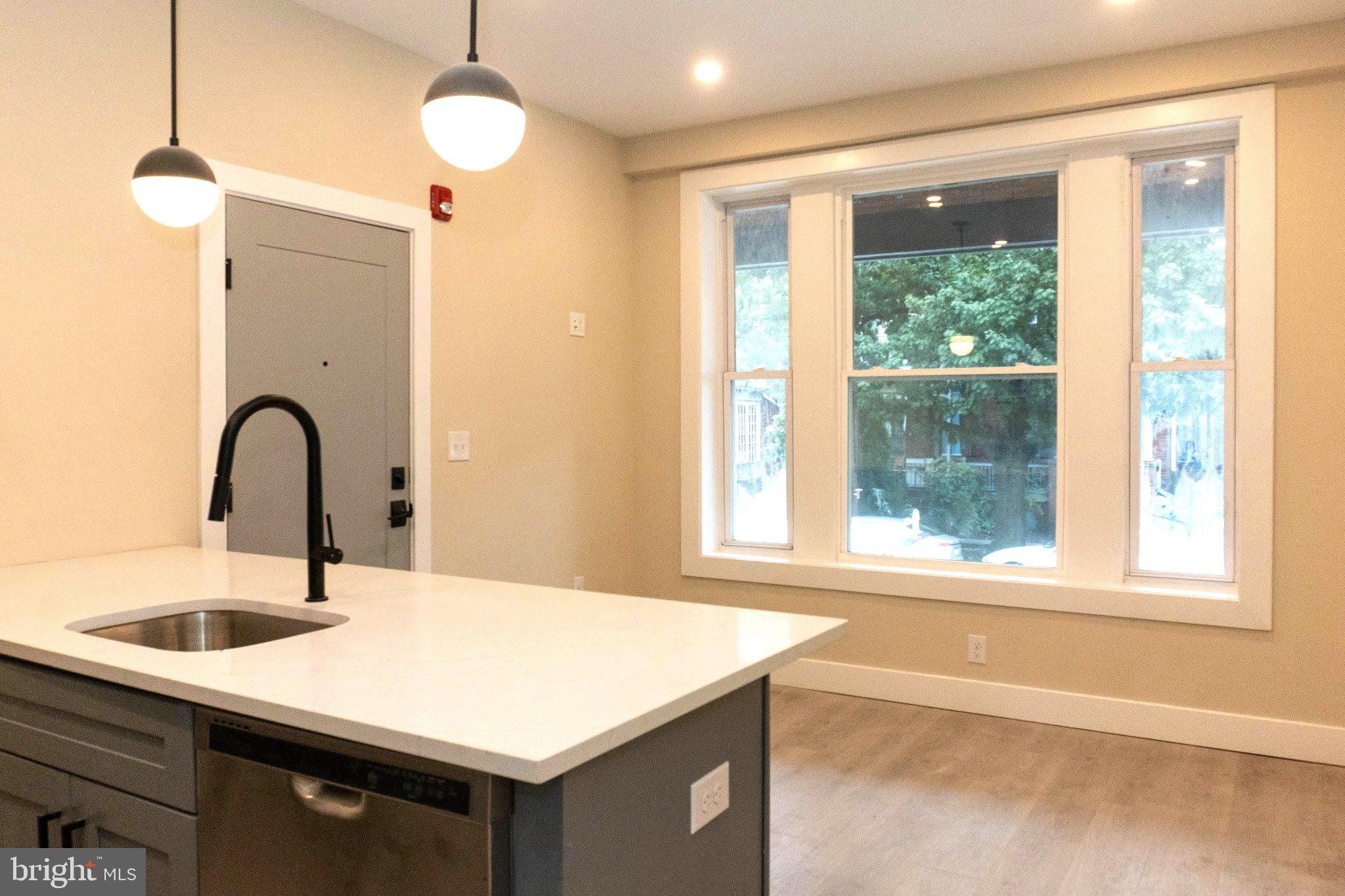 223 S 44TH STREET 1F