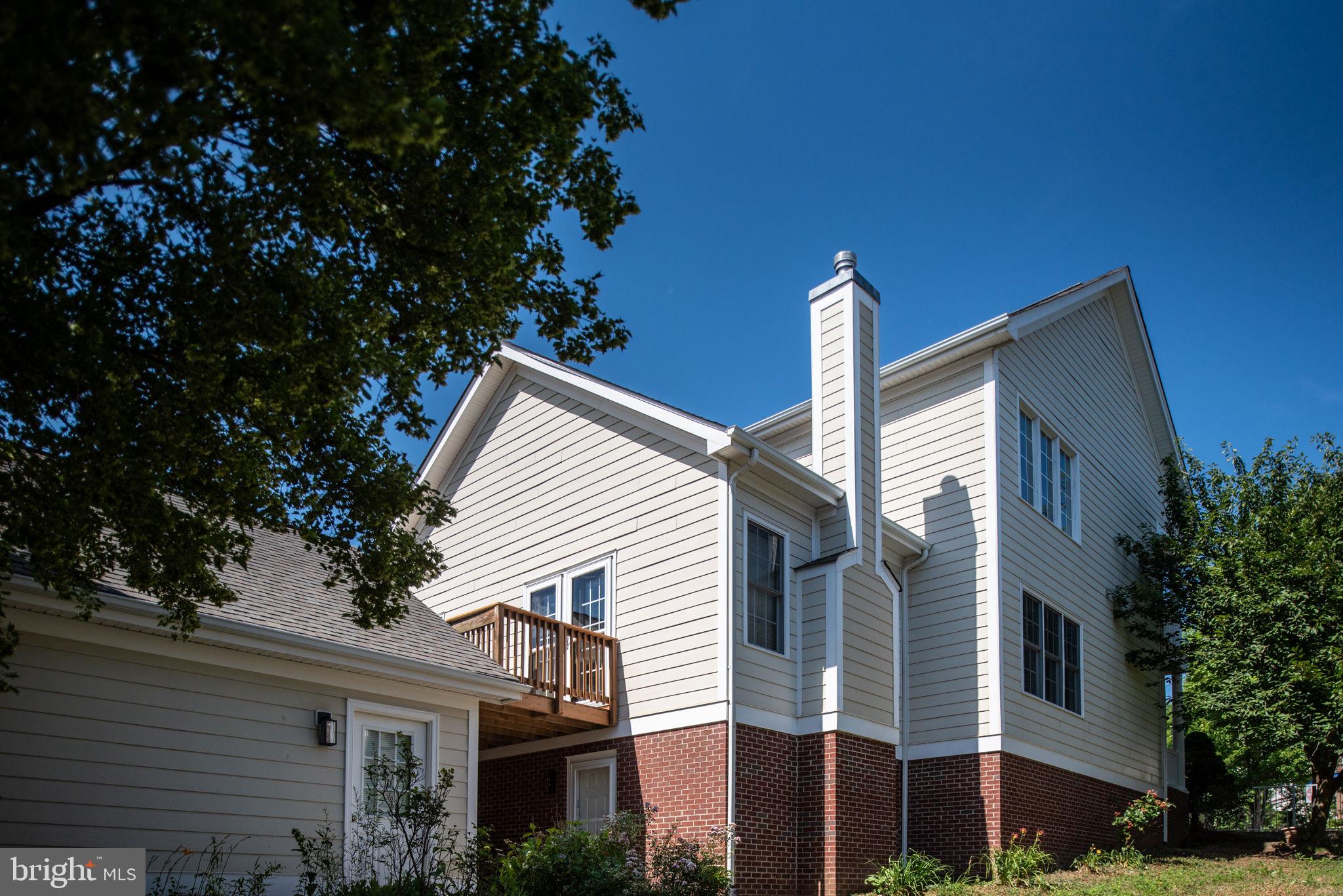 LADYSMITH VILLAGE - Residential