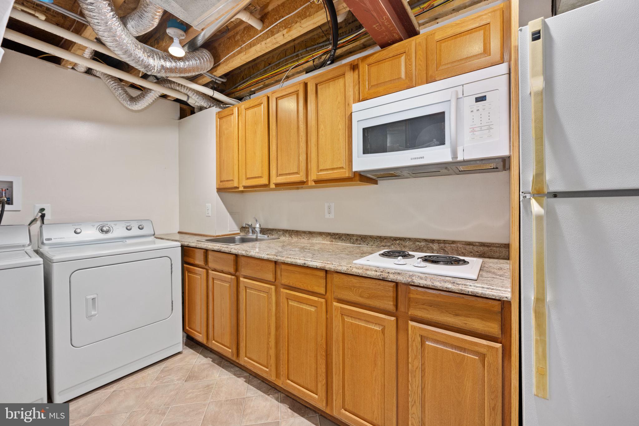 LADYSMITH VILLAGE - Residential