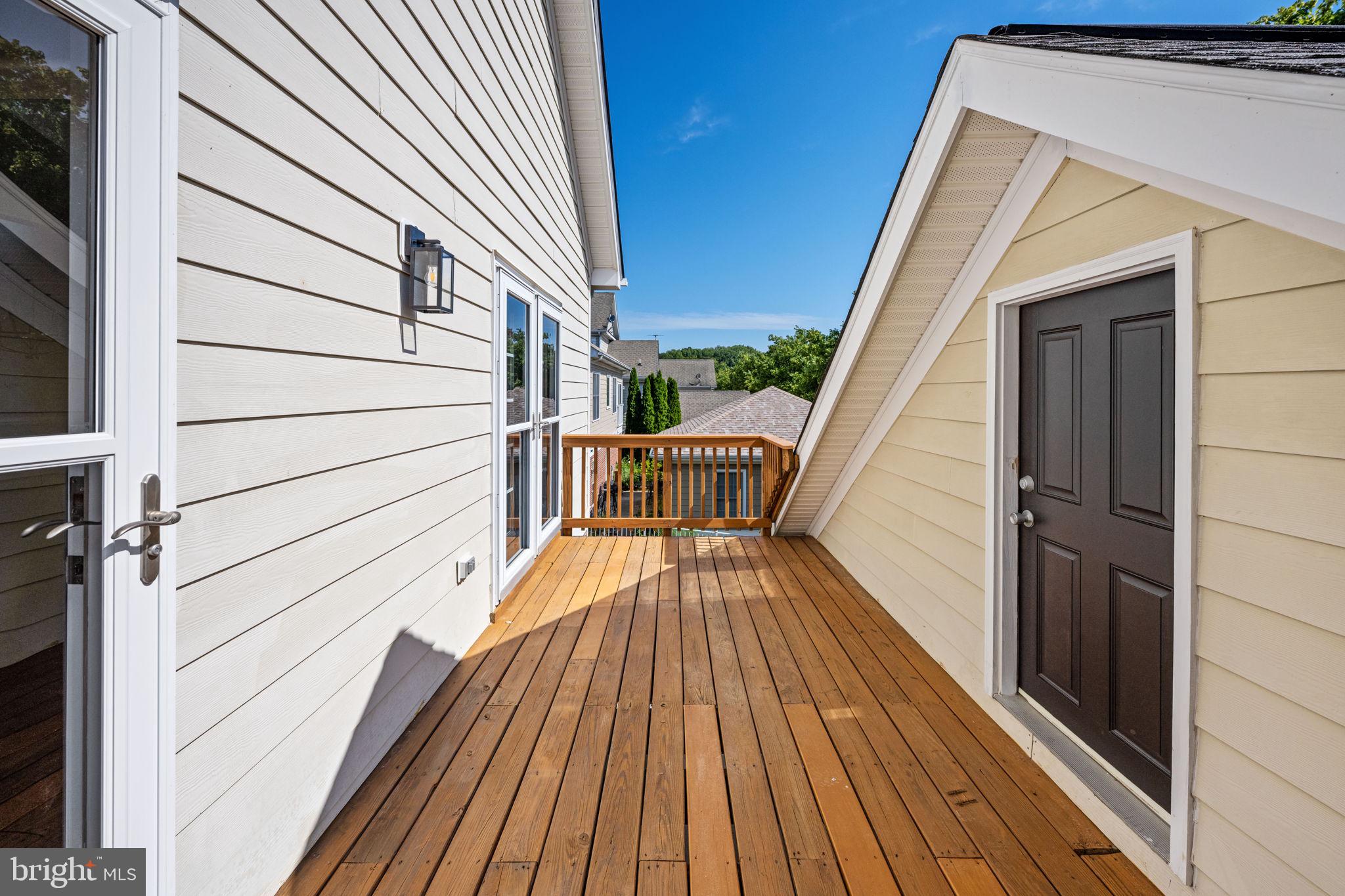 LADYSMITH VILLAGE - Residential