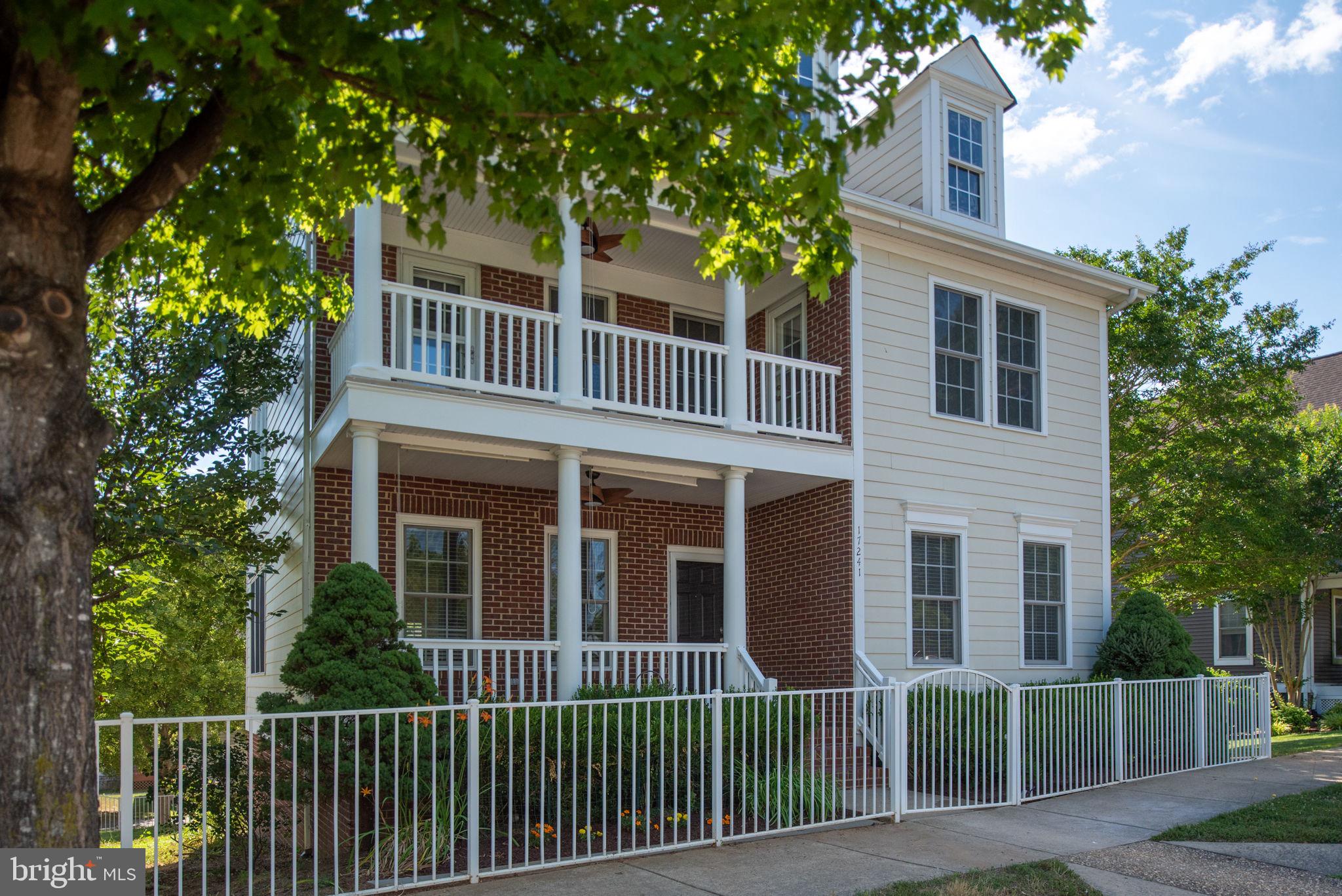 LADYSMITH VILLAGE - Residential