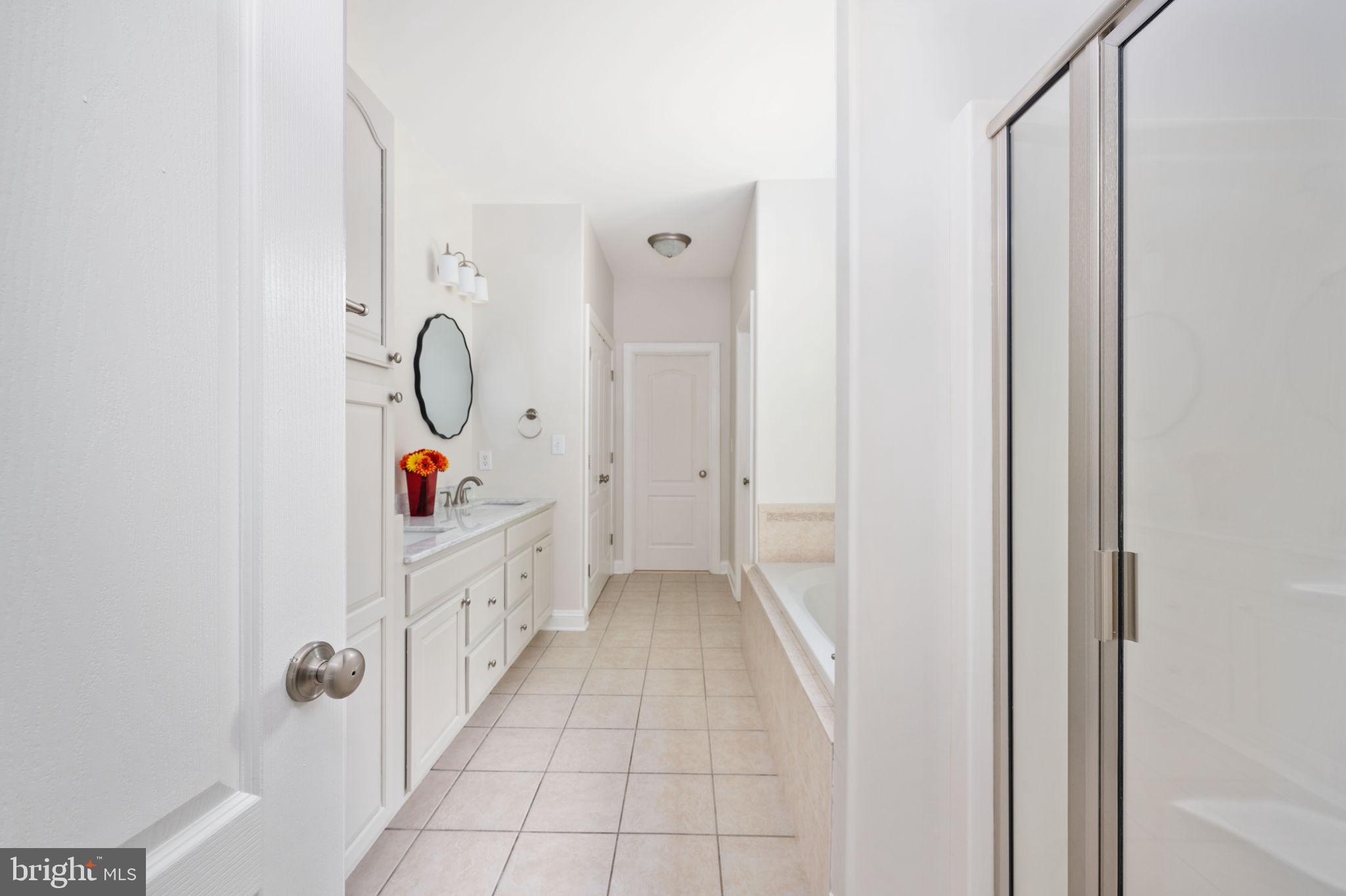 LADYSMITH VILLAGE - Residential