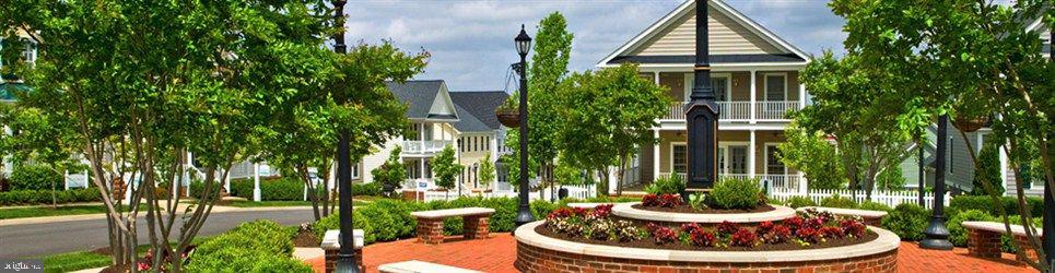 LADYSMITH VILLAGE - Residential