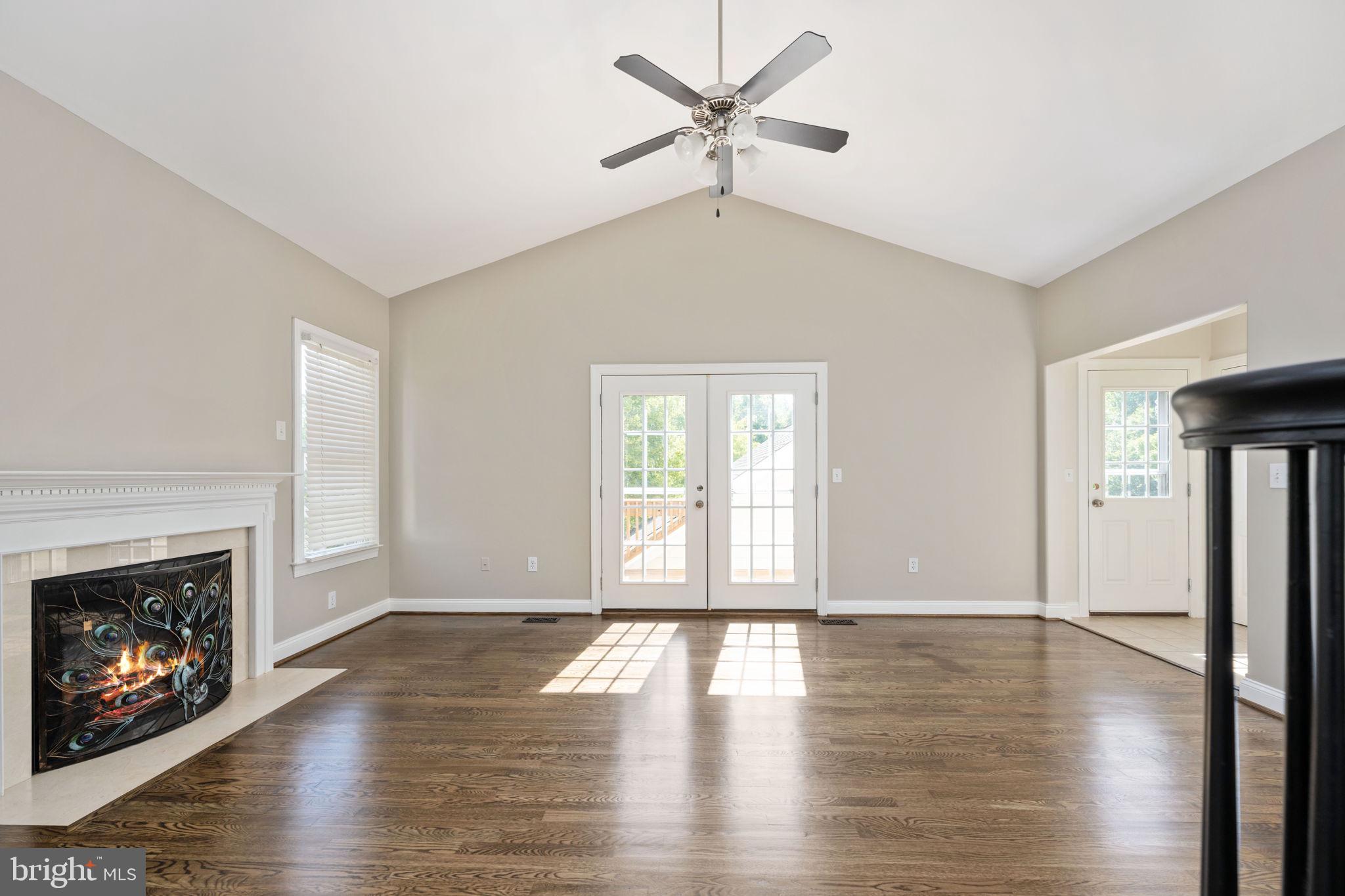 LADYSMITH VILLAGE - Residential