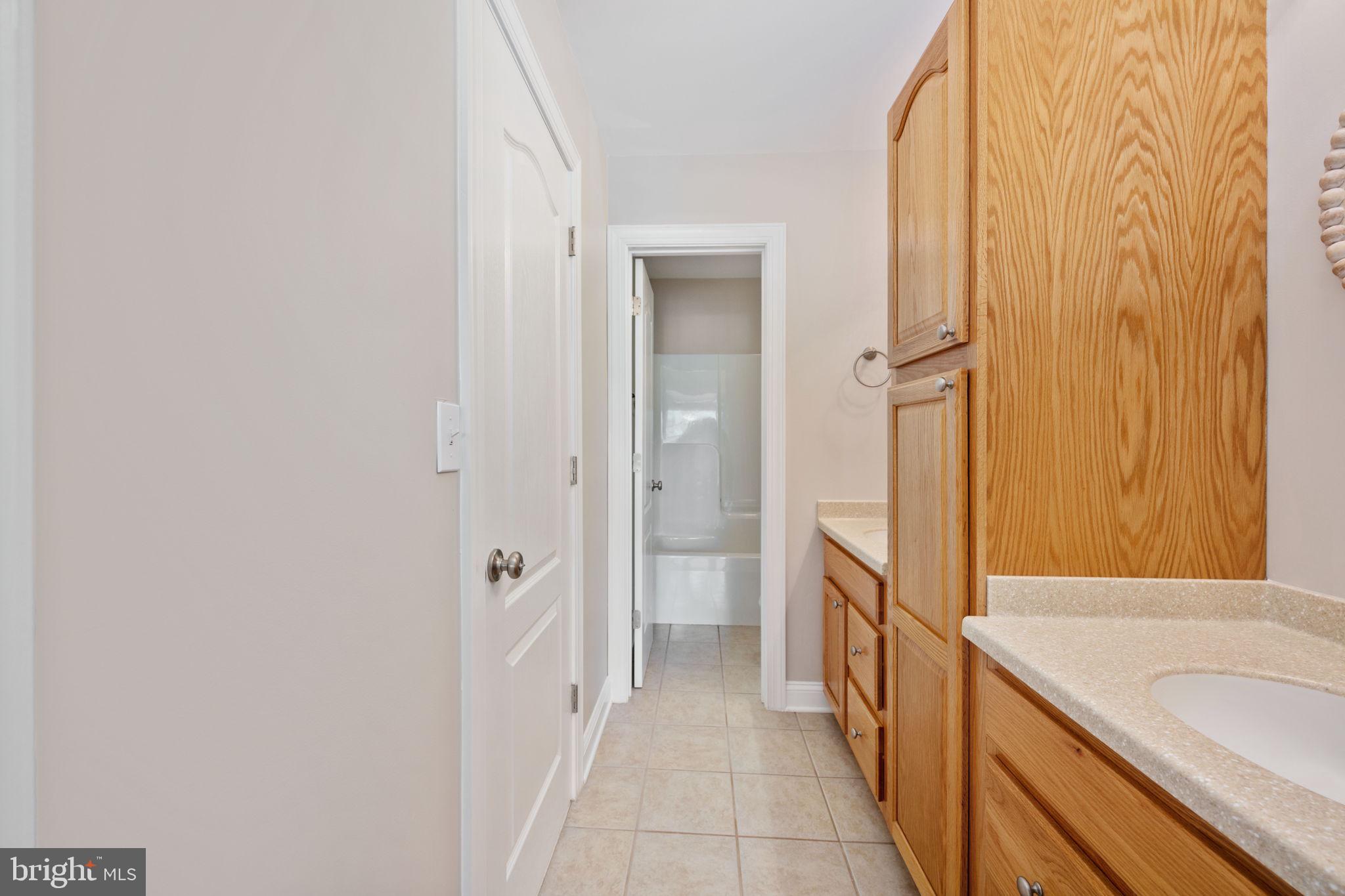 LADYSMITH VILLAGE - Residential