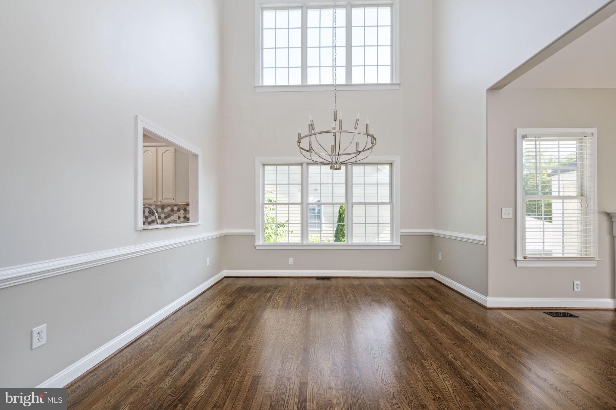 LADYSMITH VILLAGE - Residential