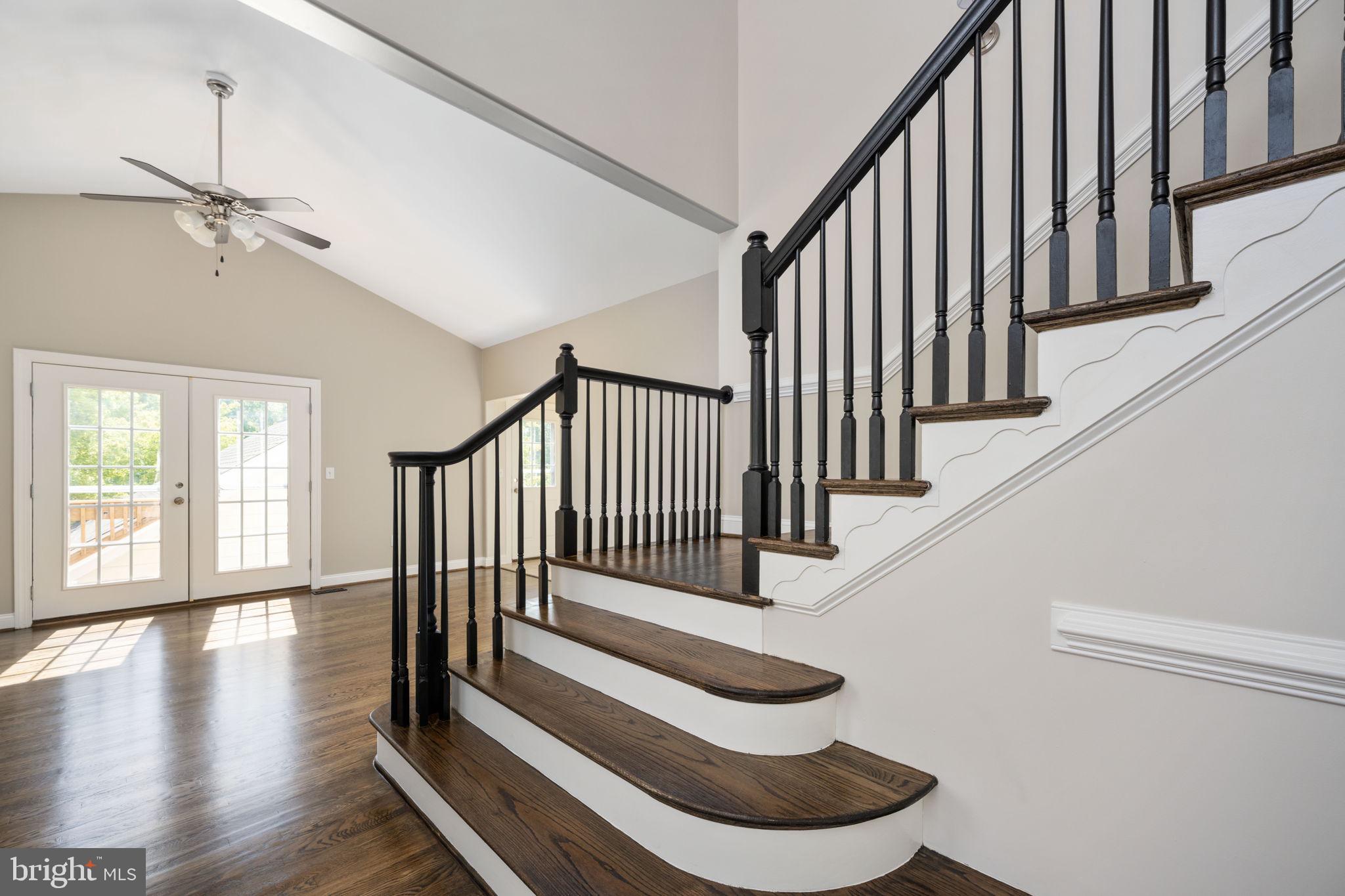 LADYSMITH VILLAGE - Residential