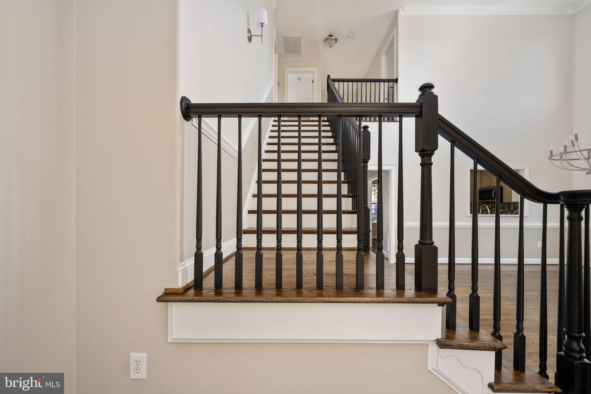 LADYSMITH VILLAGE - Residential